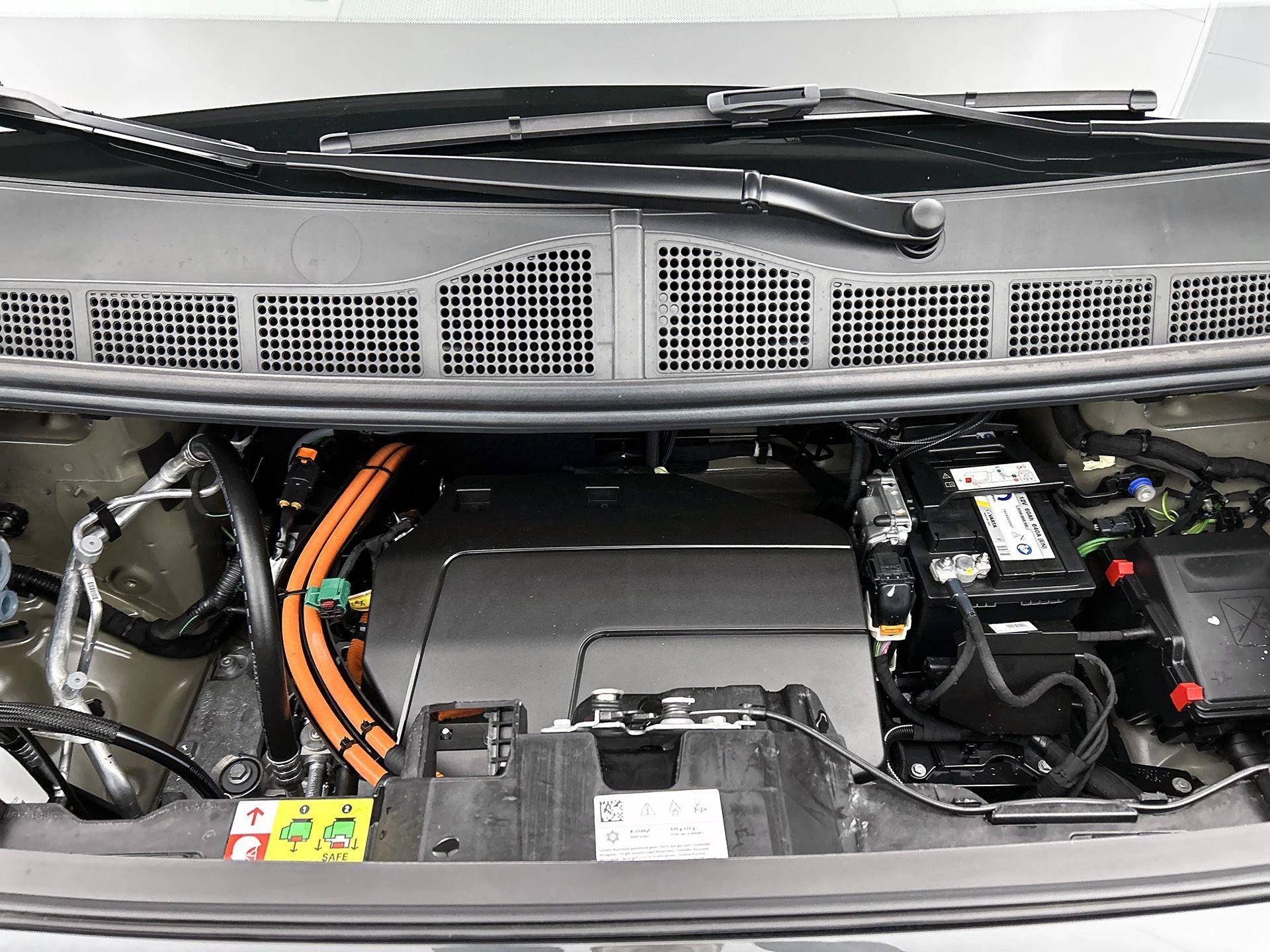 Opel-Vivaro-e-image-13