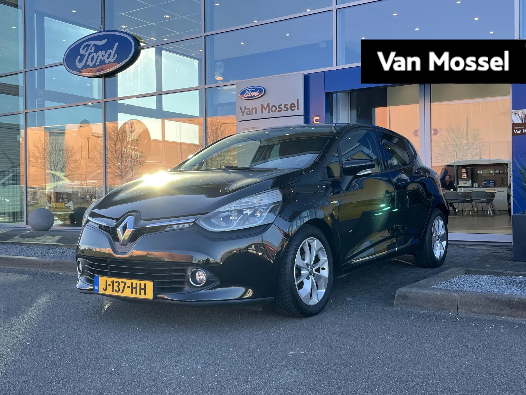 Renault-Clio-image-0