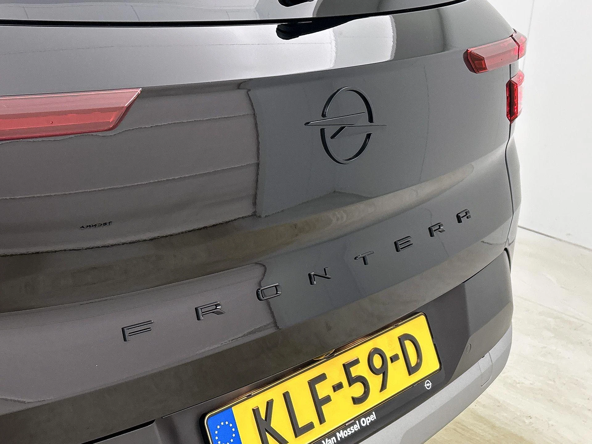Opel-Frontera-image-29