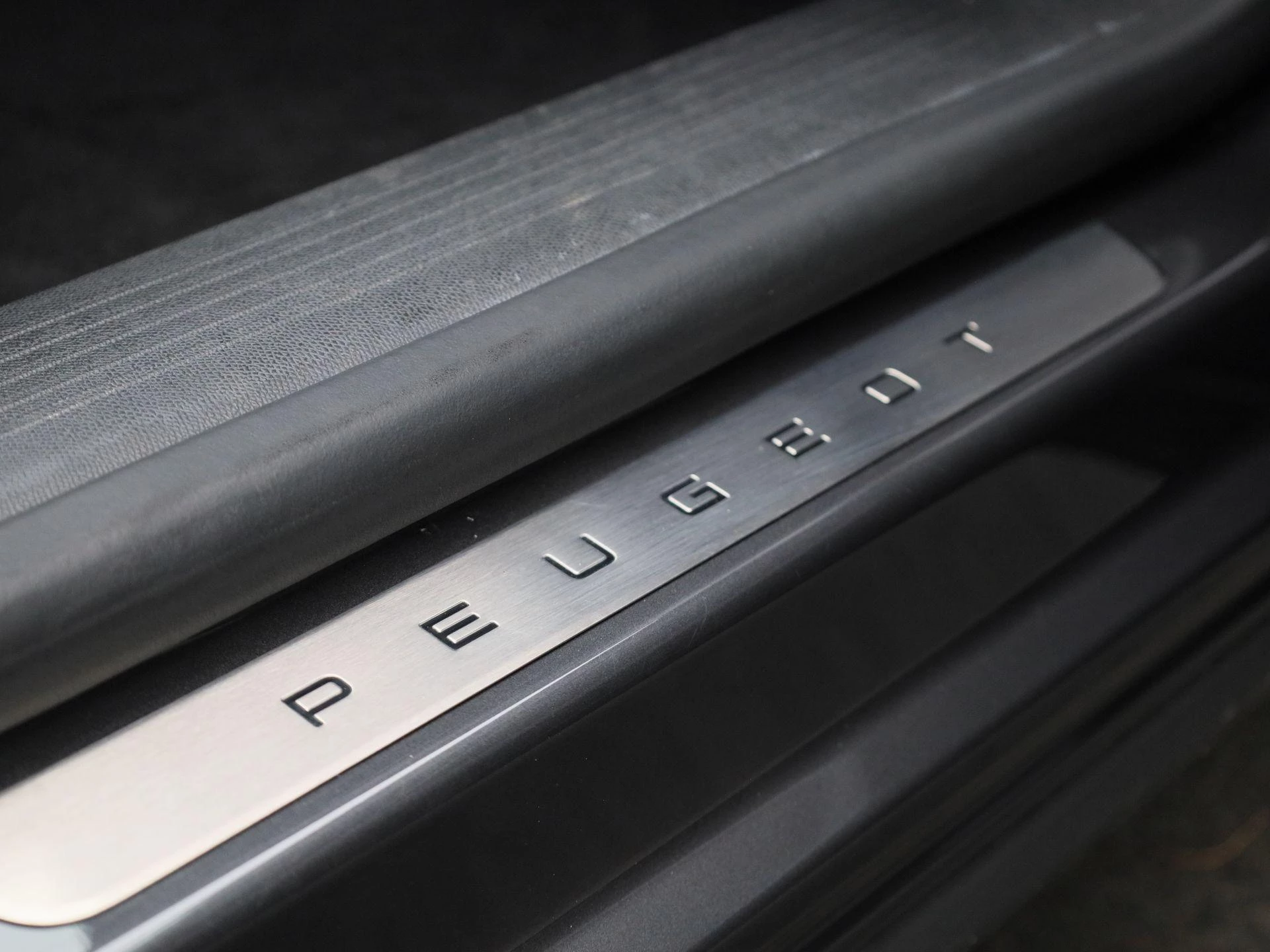 Peugeot 408 1.2 PureTech 130 S&S EAT8 GT