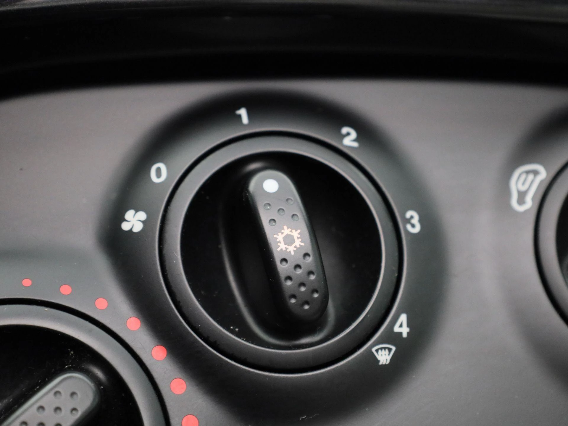 Fiat-500C-image-25