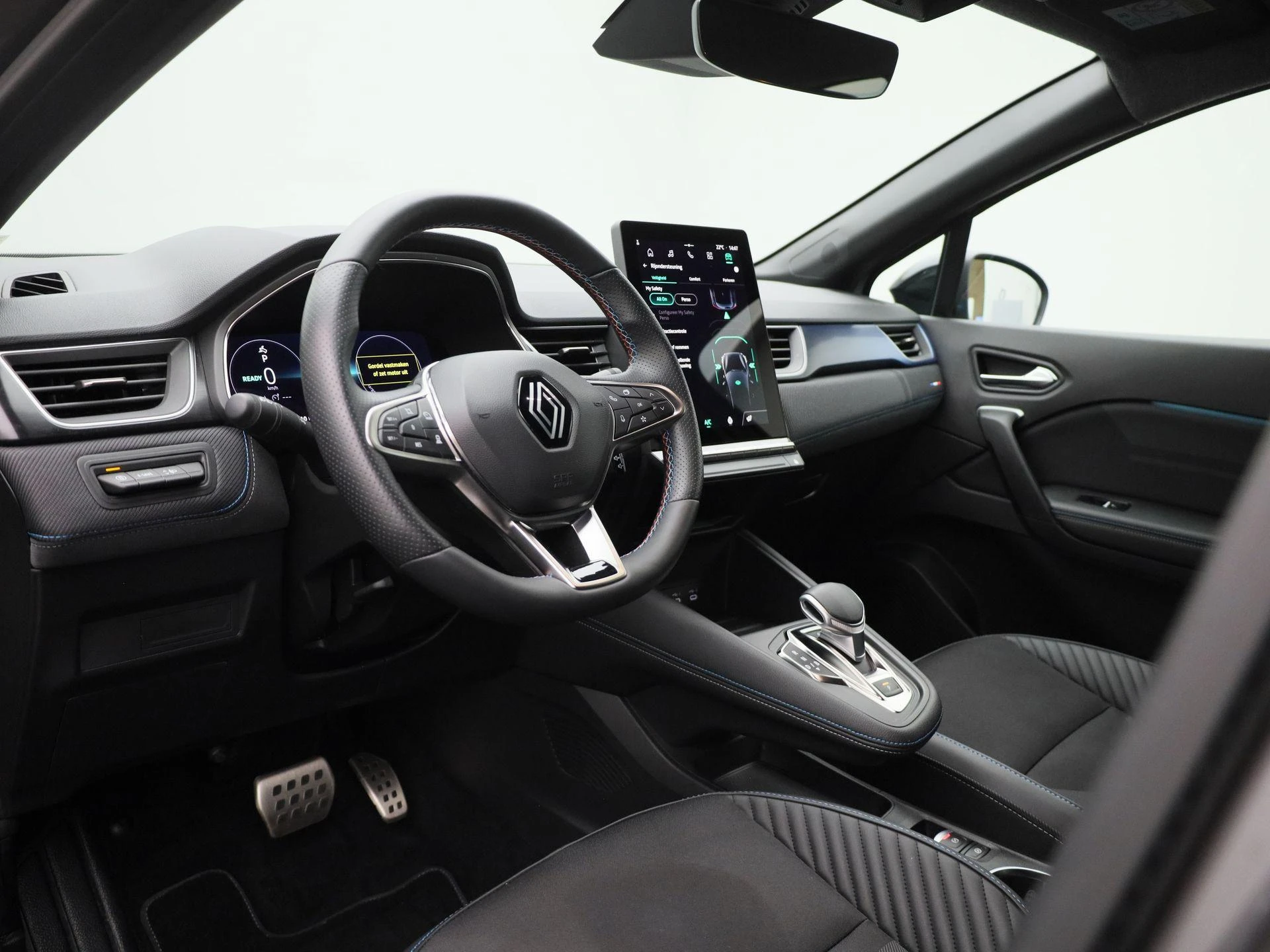 Renault-Captur-image-32