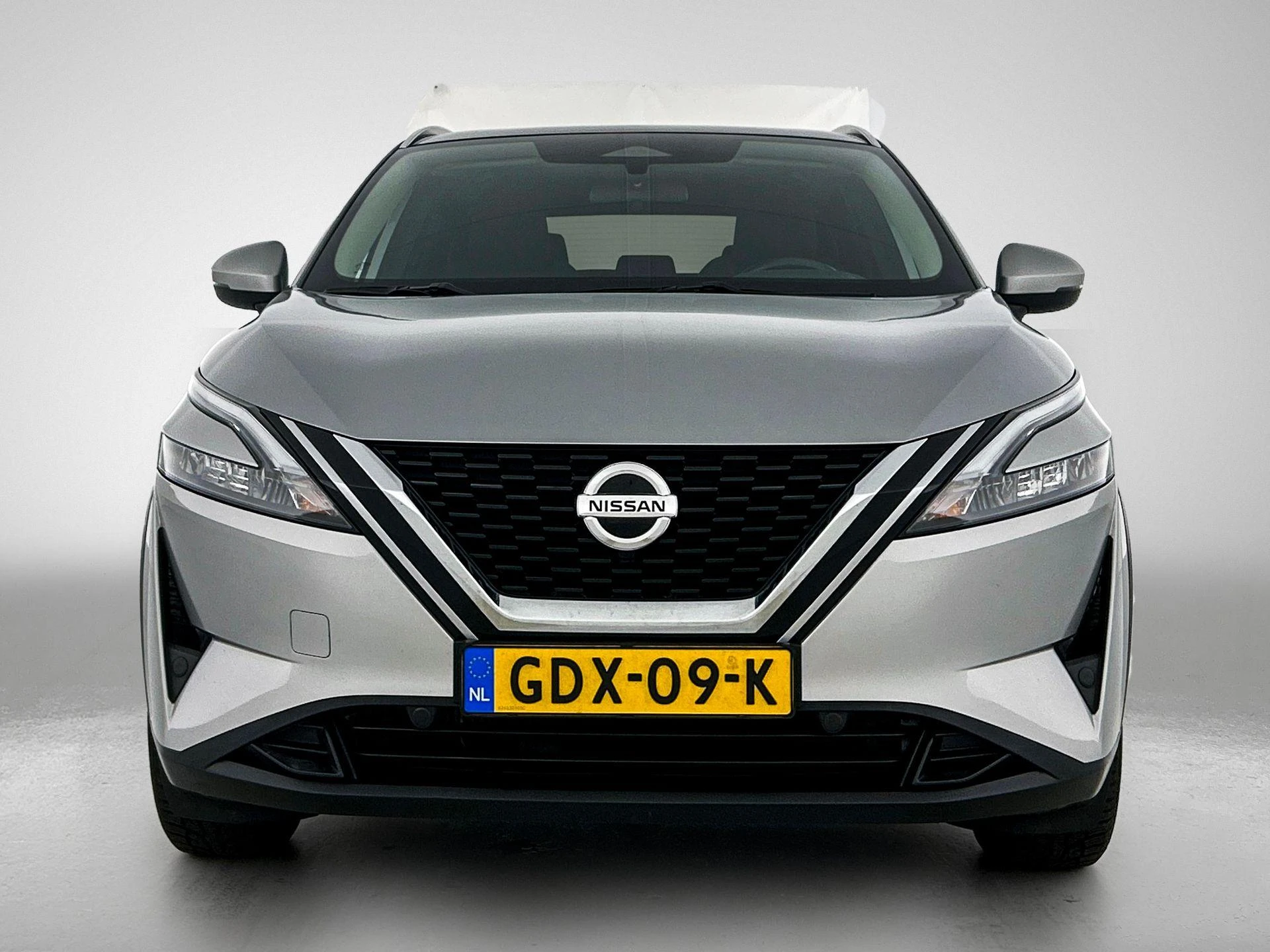 Nissan-QASHQAI-image-4