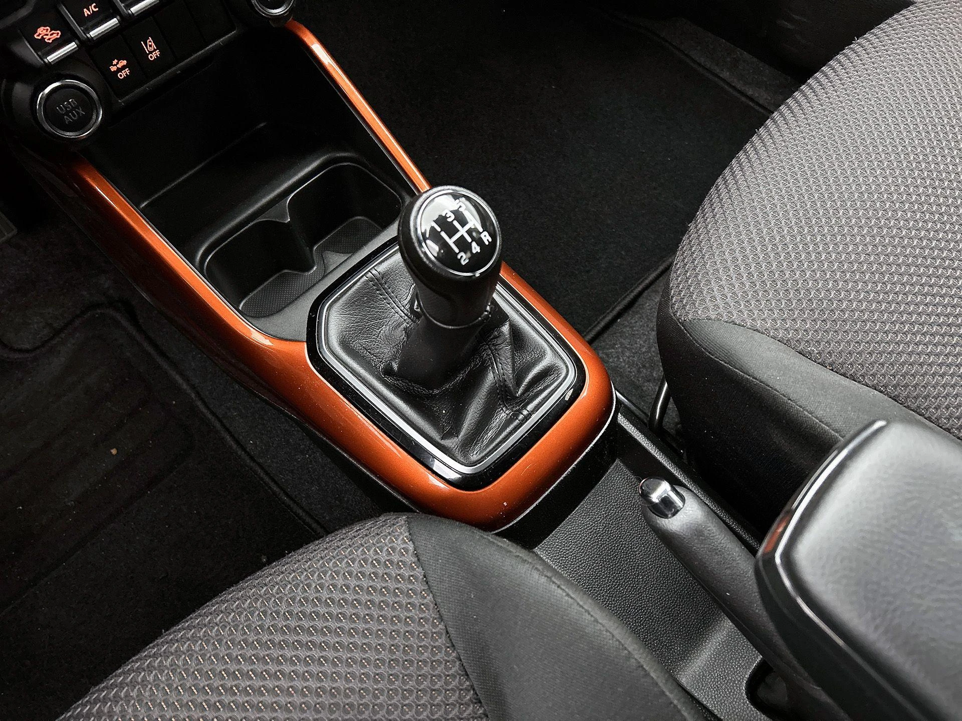 Suzuki-Ignis-image-28