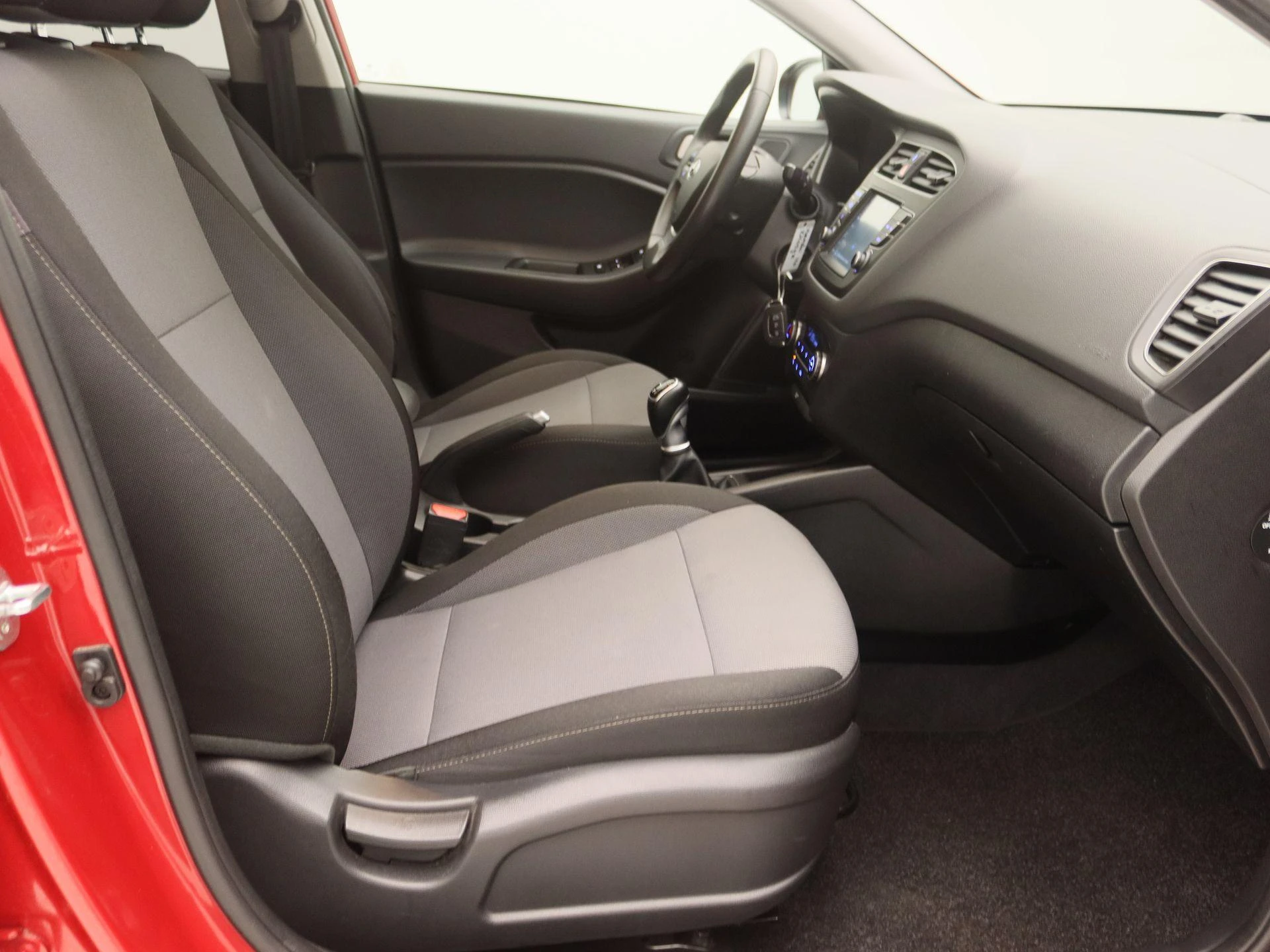 Hyundai-i20-image-23