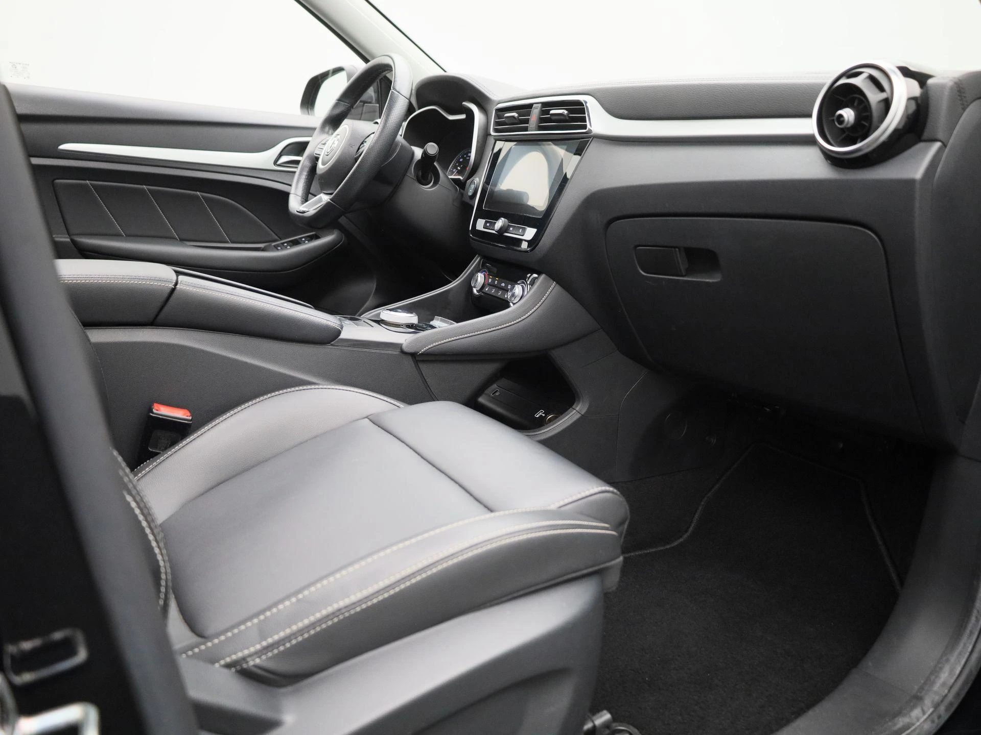 MG-ZS EV-image-33