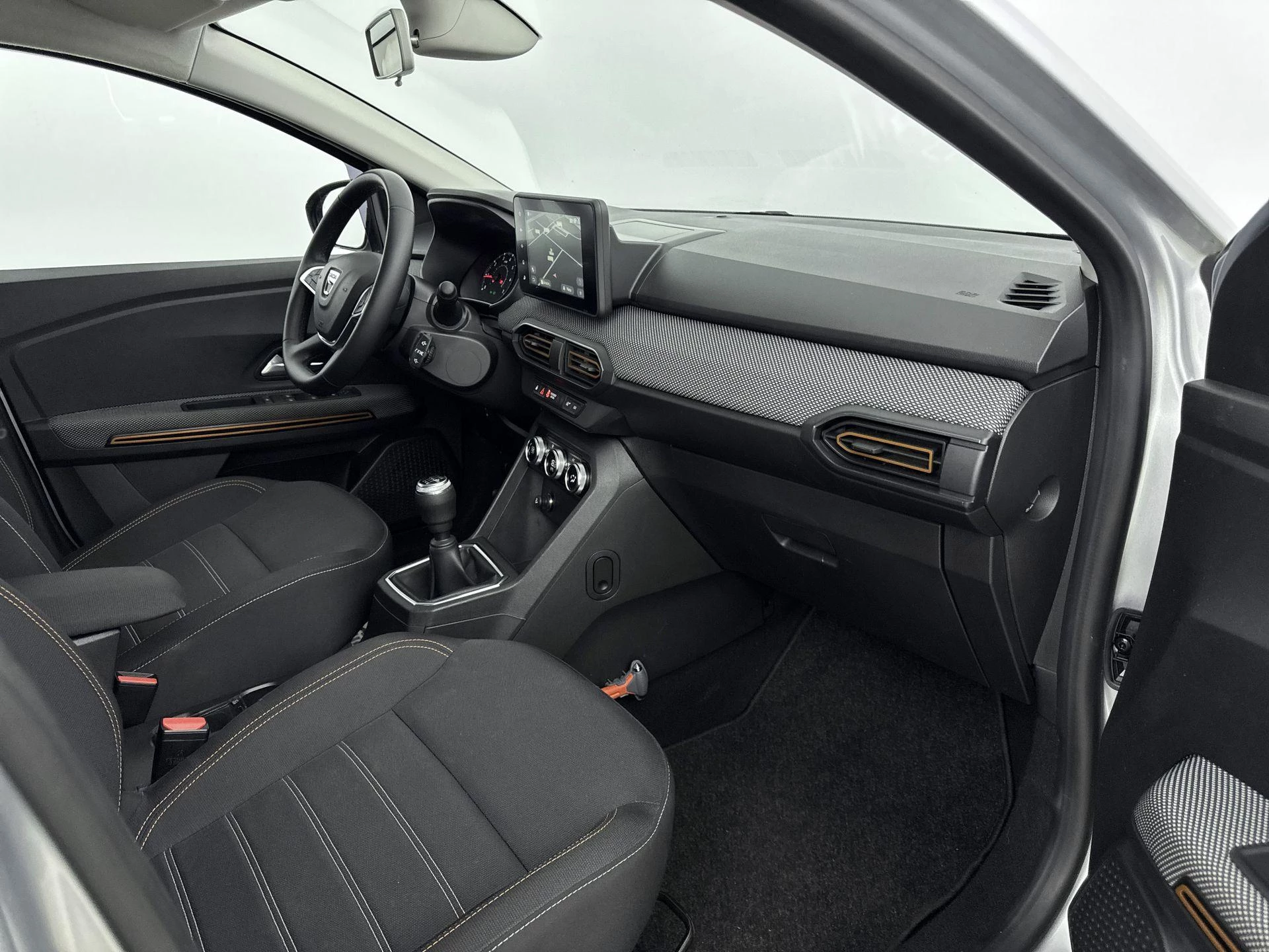 Dacia-Sandero Stepway-image-19