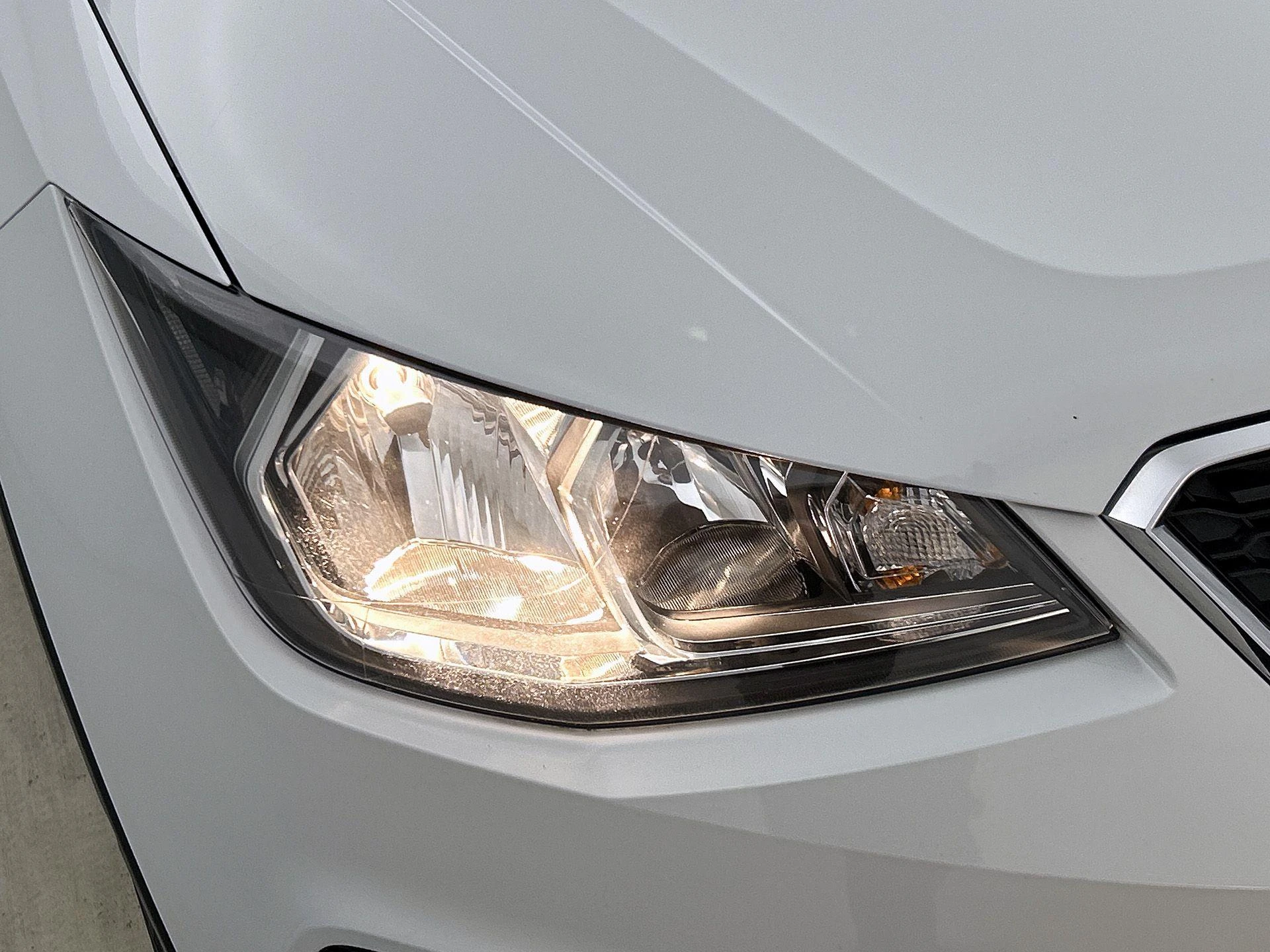 SEAT-Arona-image-12