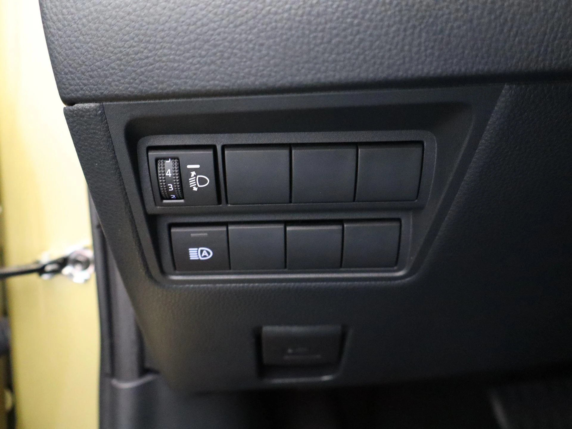 Toyota-Yaris Cross-image-26