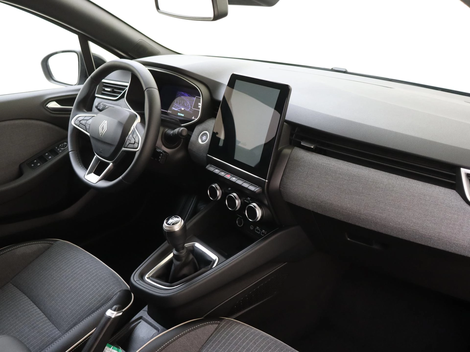 Renault-Clio-image-15