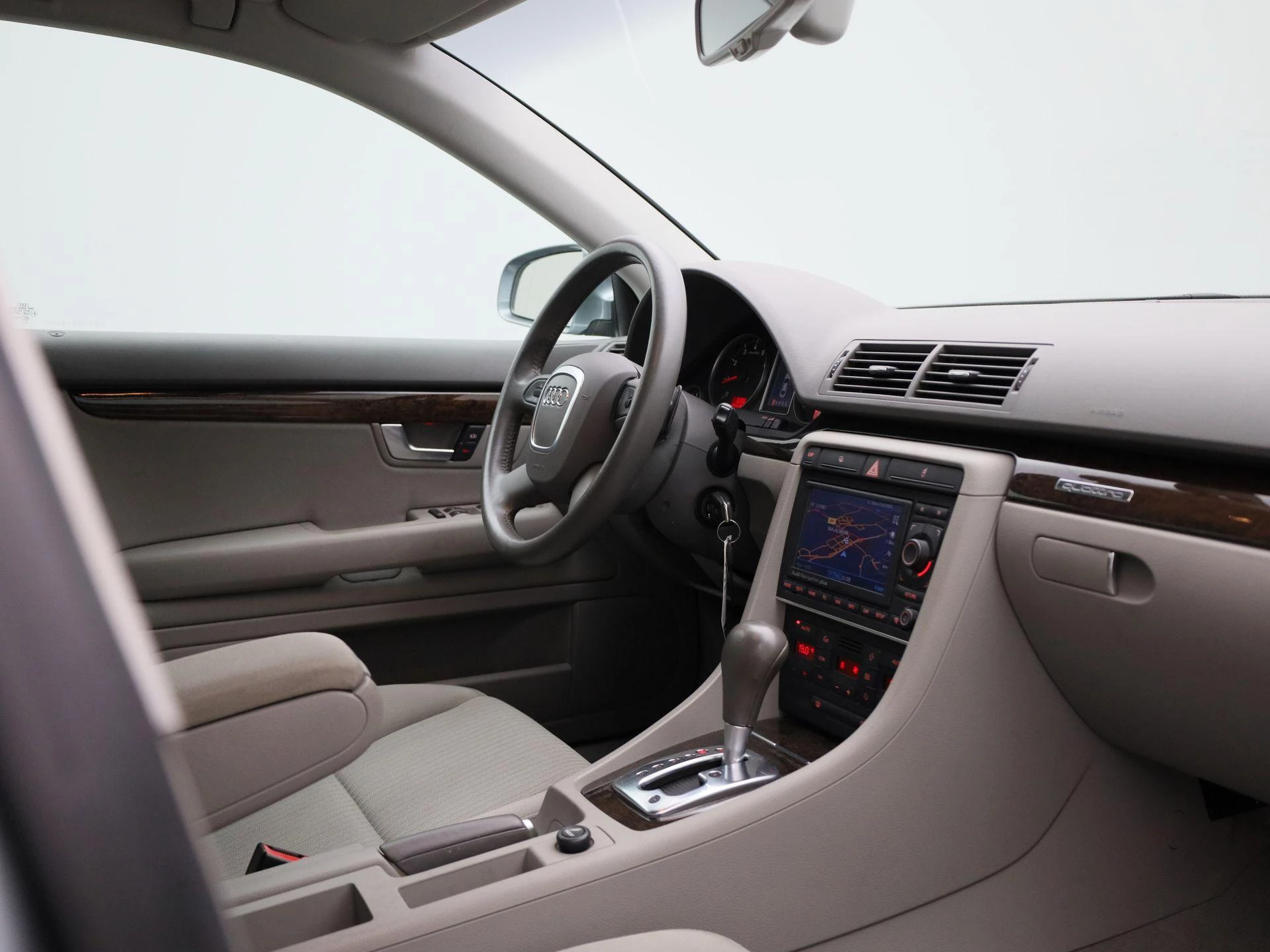 Audi-A4-image-38
