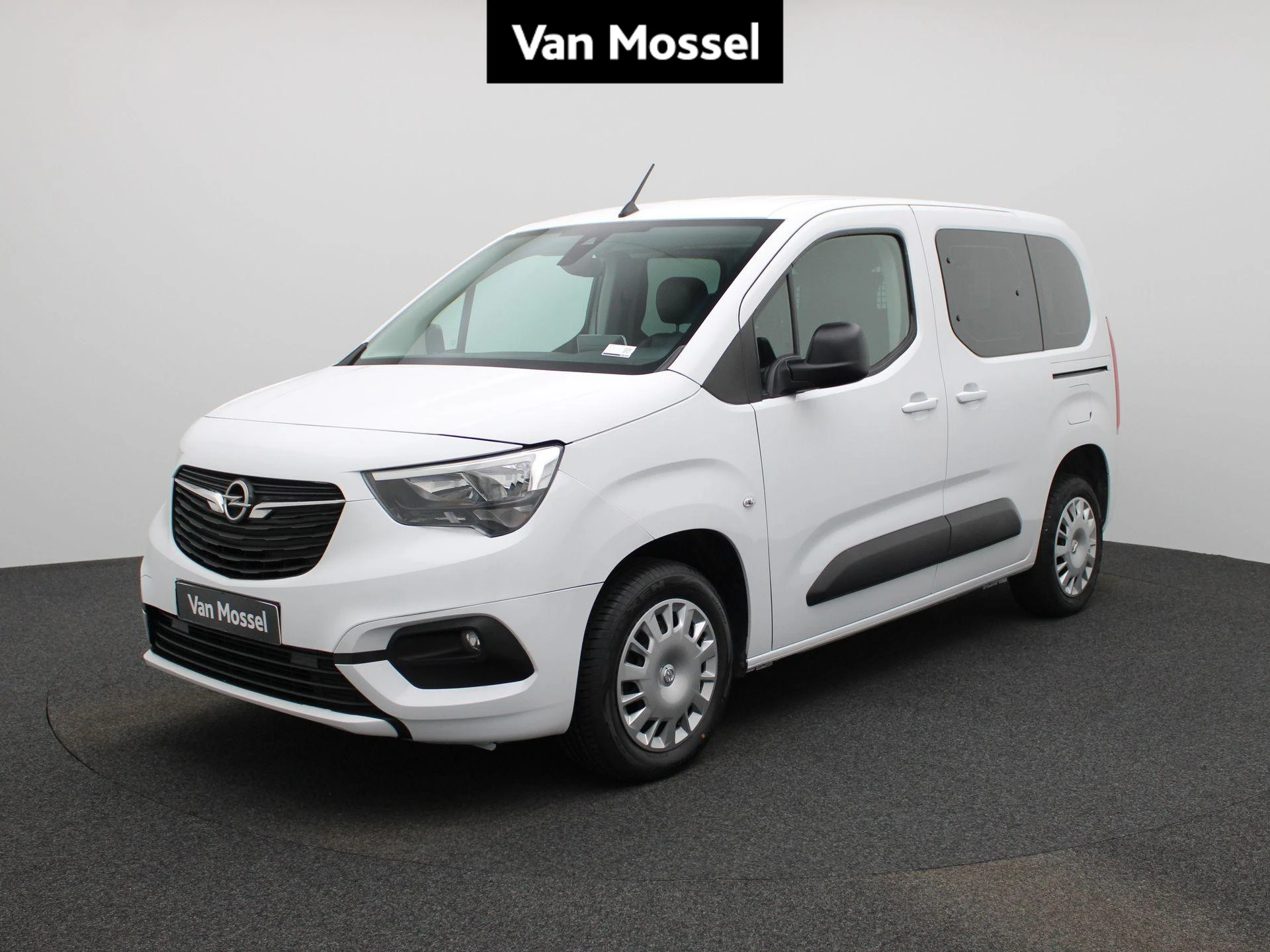 Opel-Combo Life-image-0