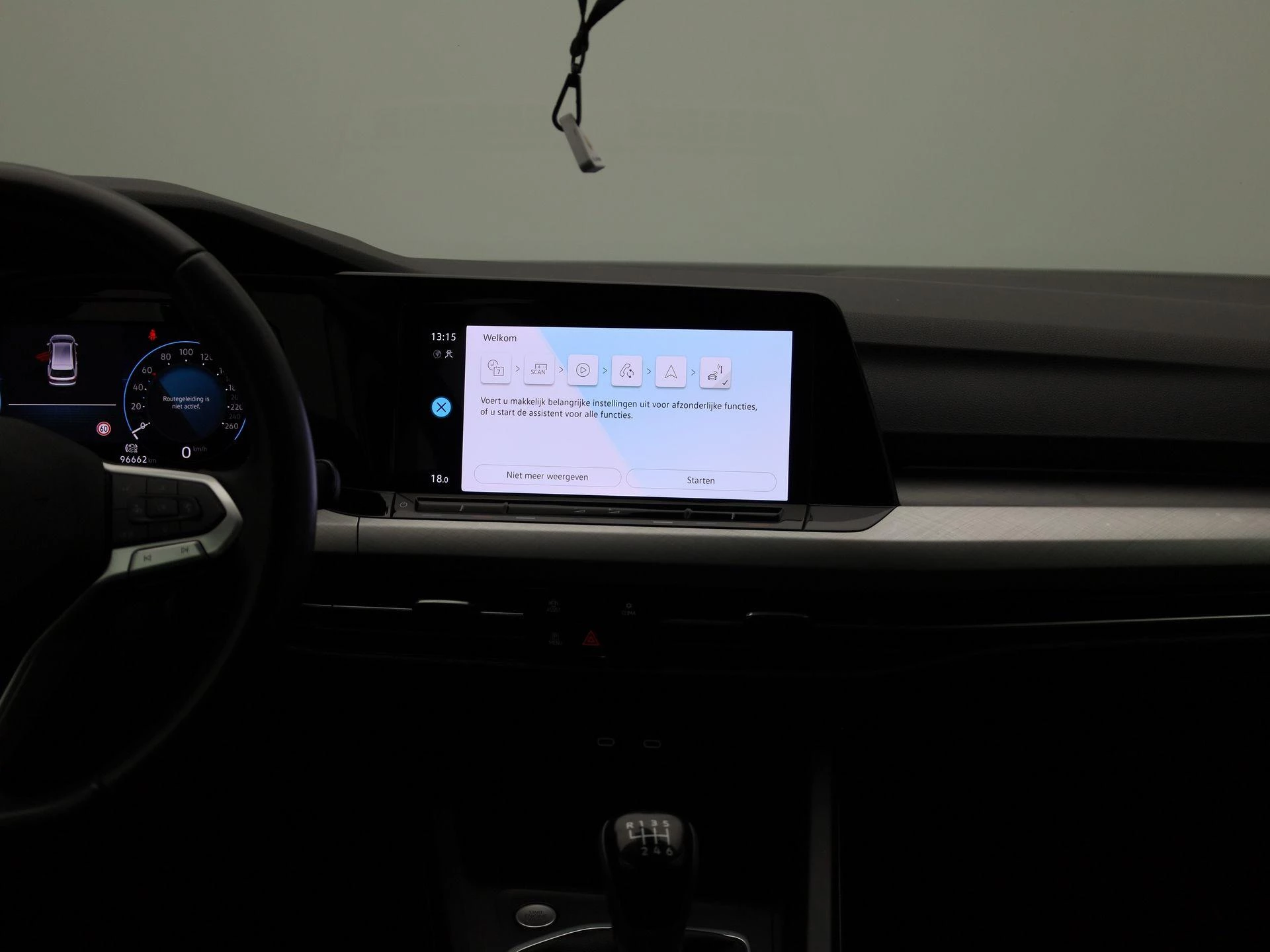 Volkswagen-Golf-image-7