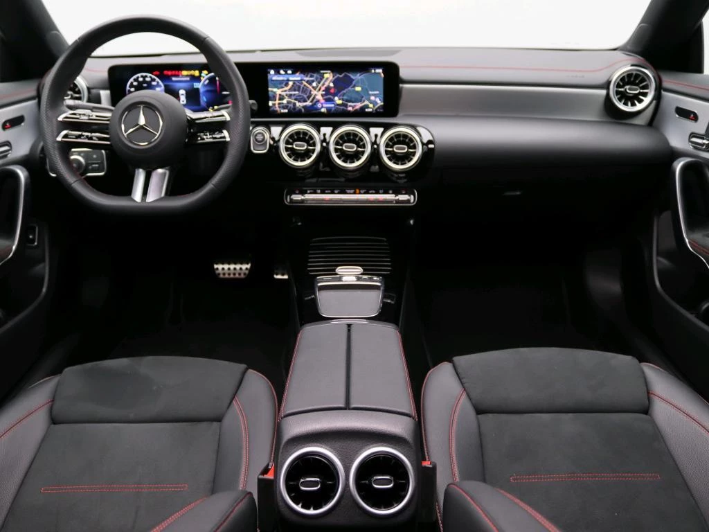 Mercedes-Benz-CLA-image-5