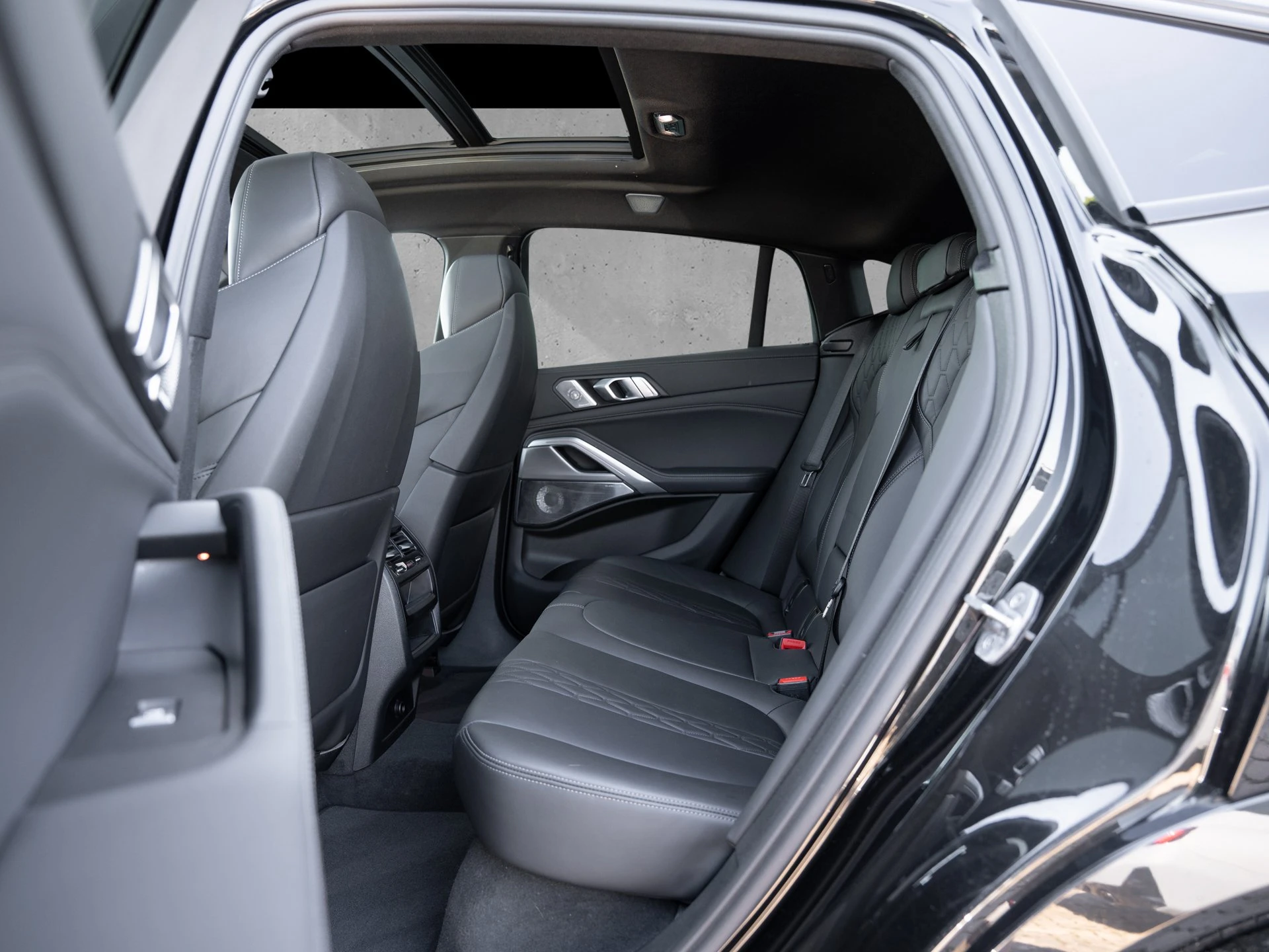 BMW-X6-image-11