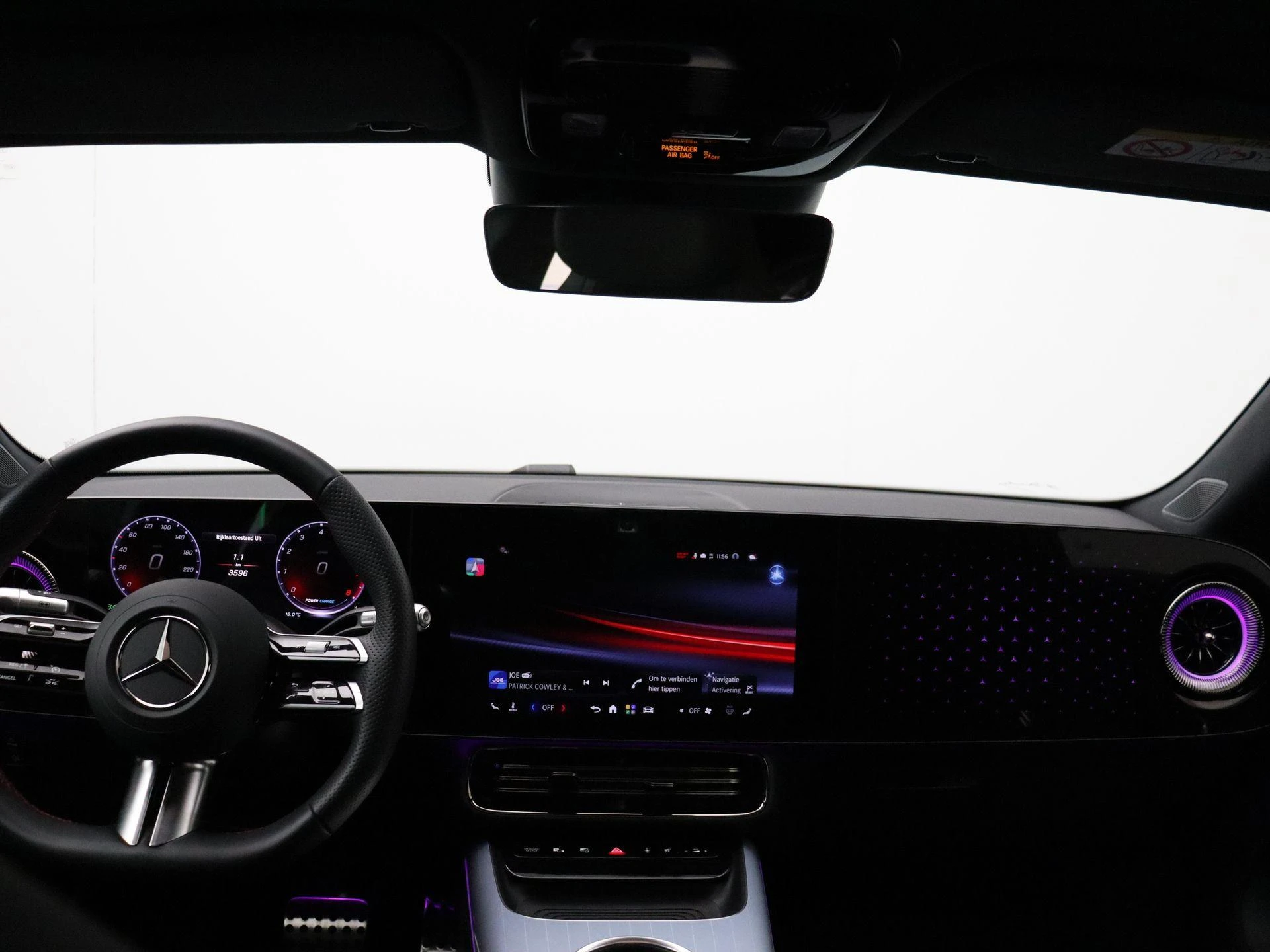 Mercedes-Benz-CLA-image-23