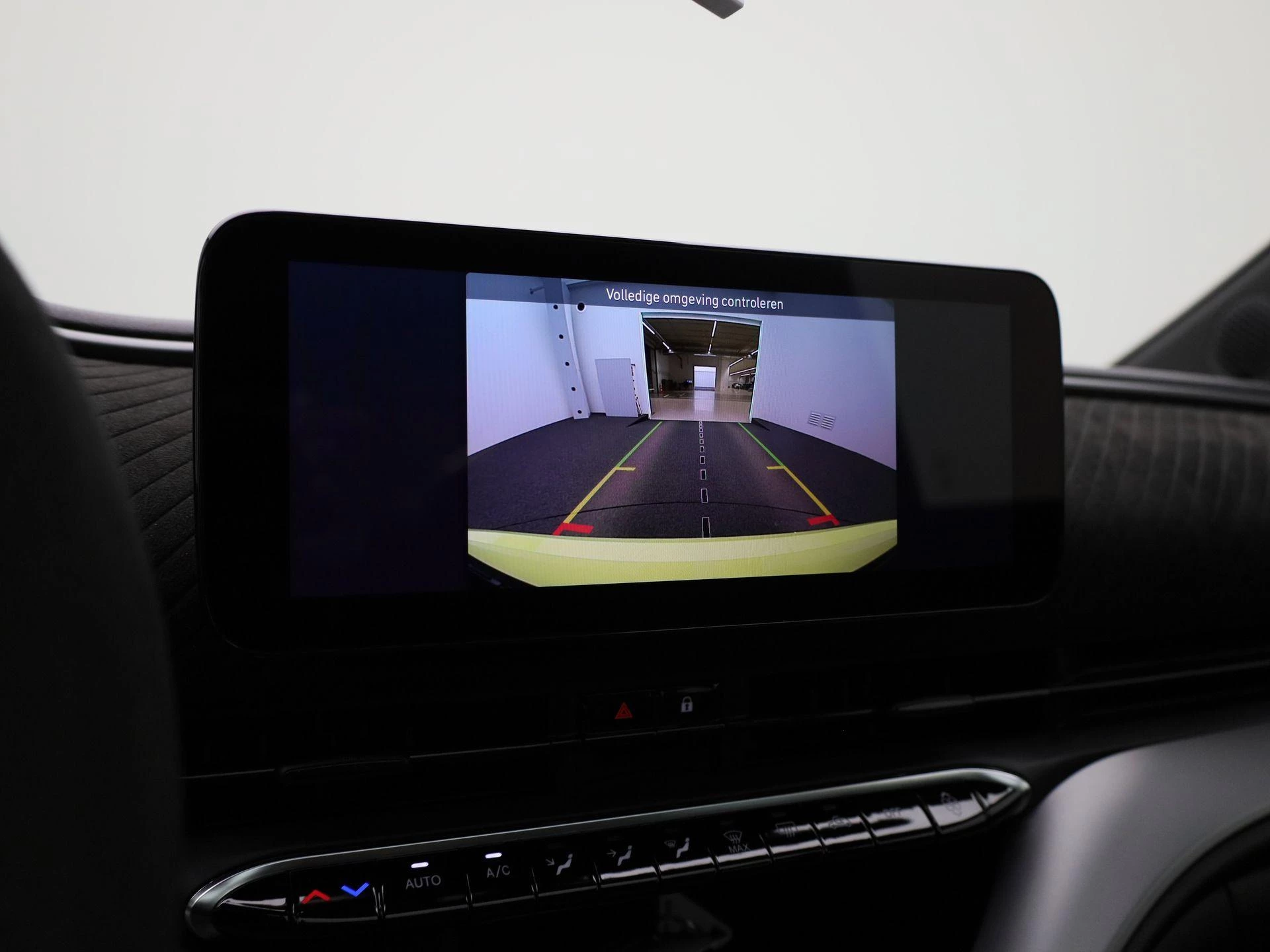 Abarth-500e-image-15