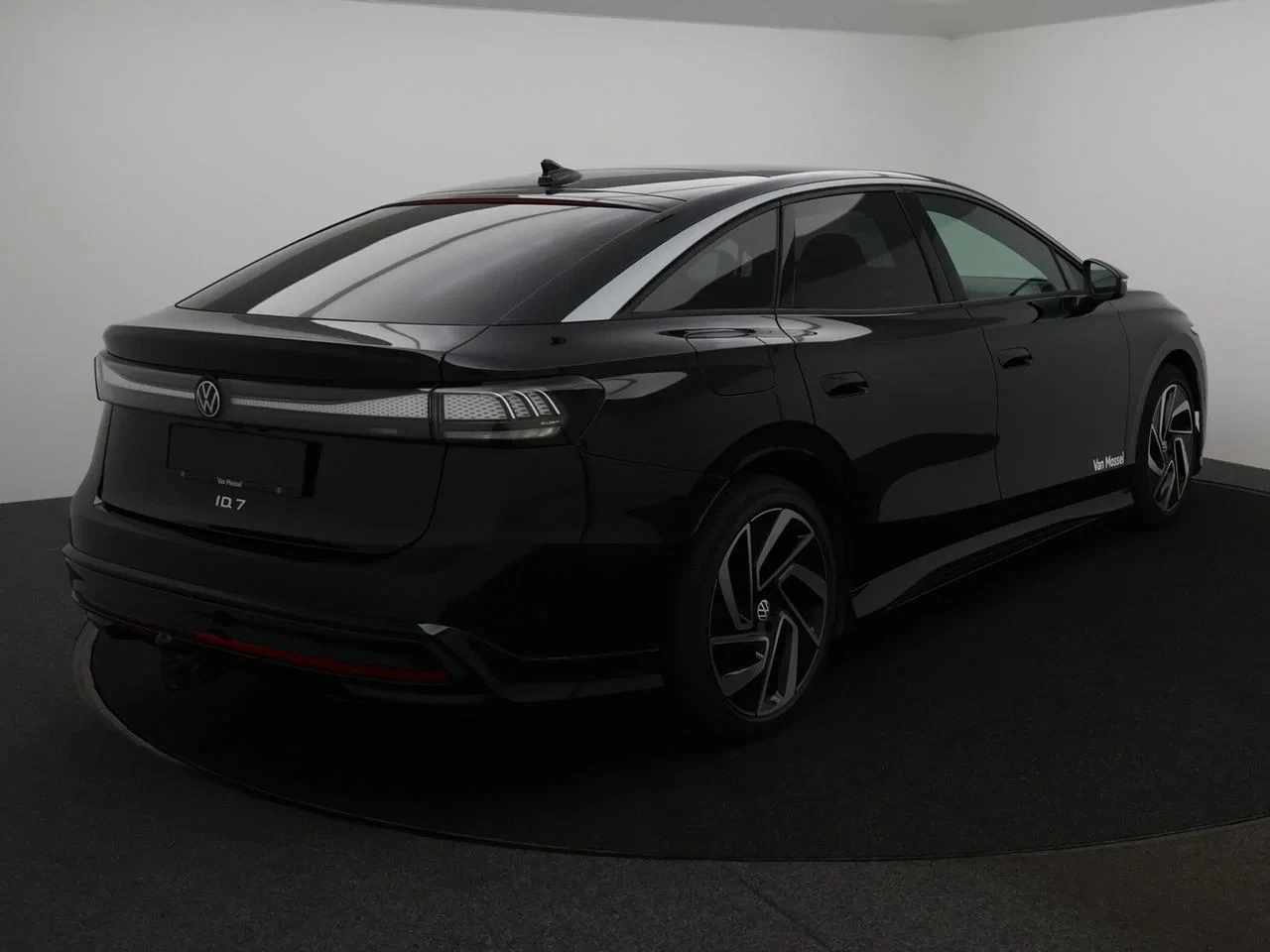 Volkswagen-ID.7-image-1