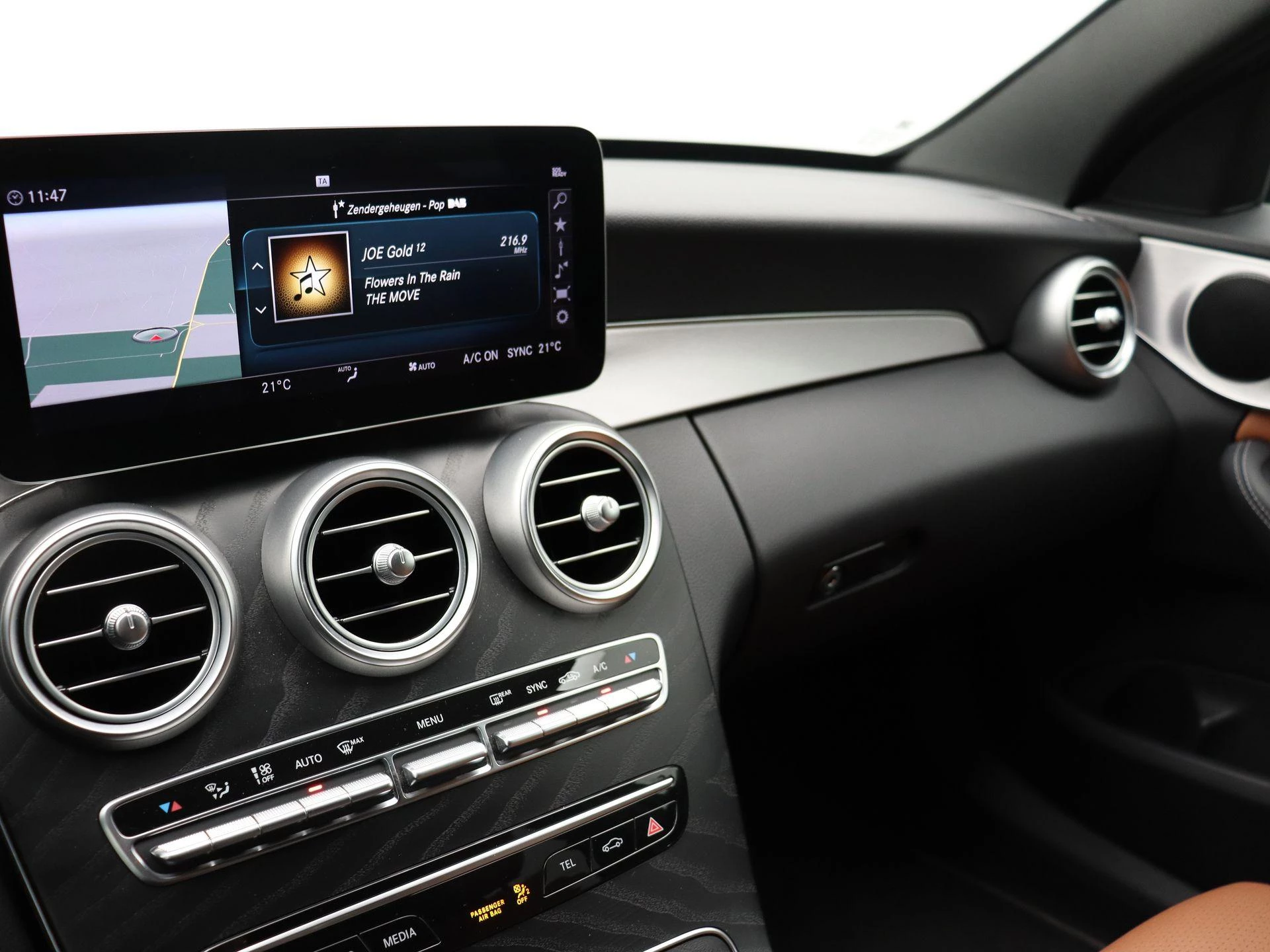 Mercedes-Benz C-Klasse 180 AMG LINE Estate + LEDER + LED + NIGHTPAKKET +