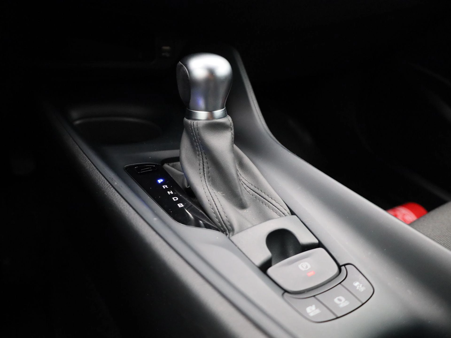 Toyota-C-HR-image-18