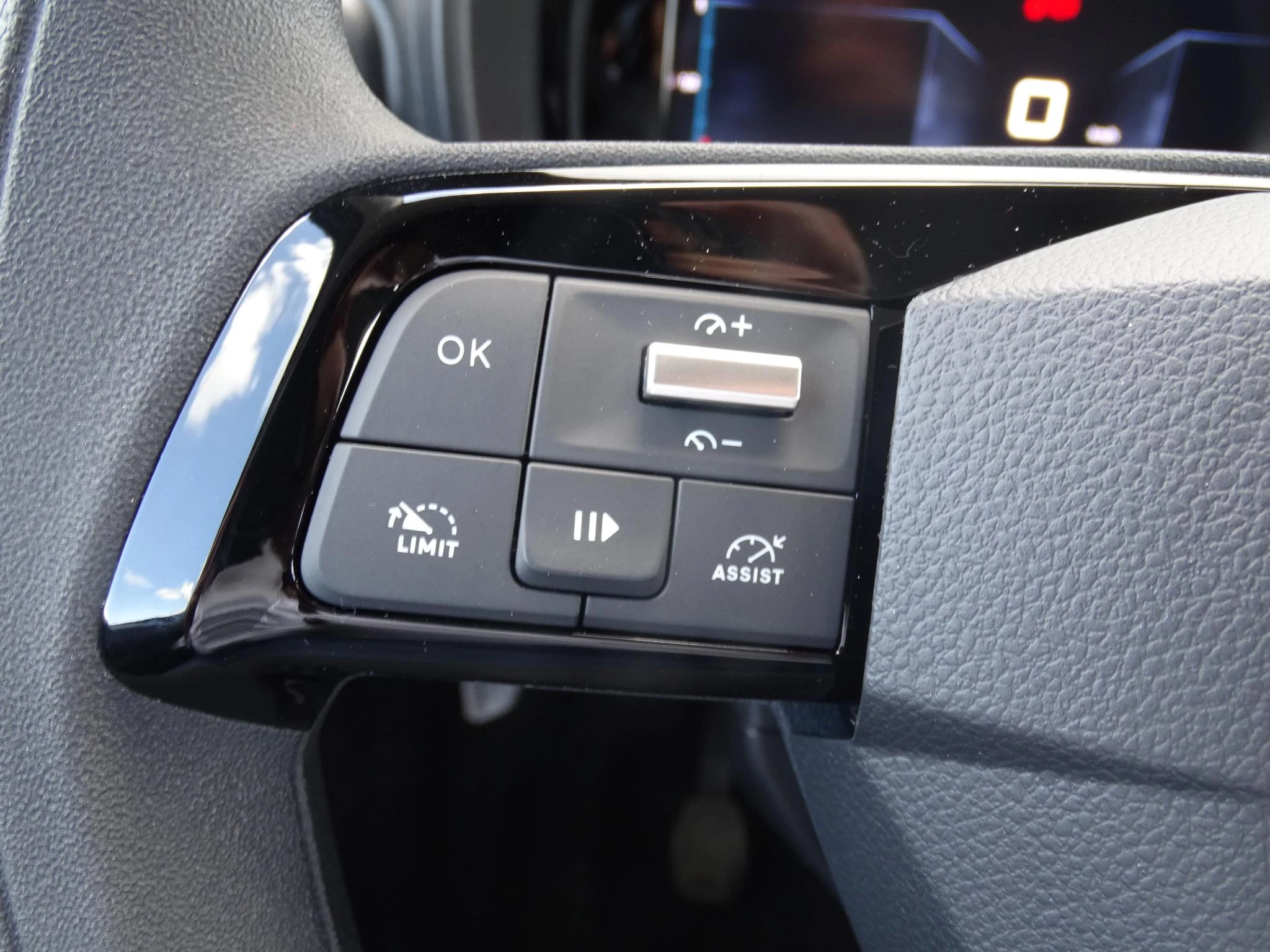 Citroën Berlingo MPV XL 1.5 BlueHDi 100 S&S BVM6 PLUS