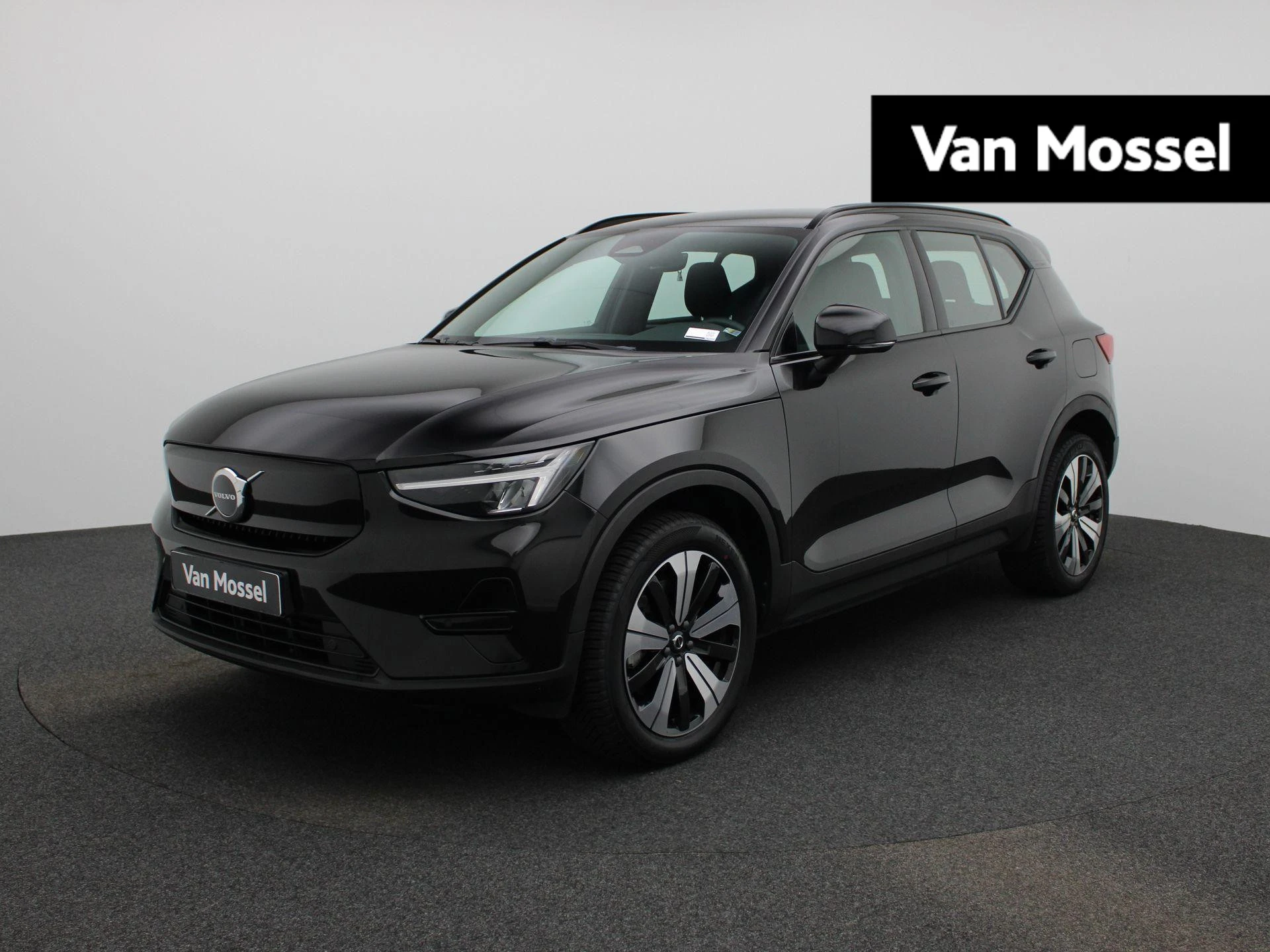 Volvo-XC40-image-0