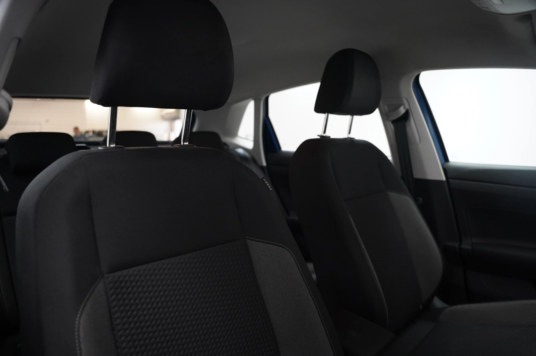 Volkswagen-Polo-image-8