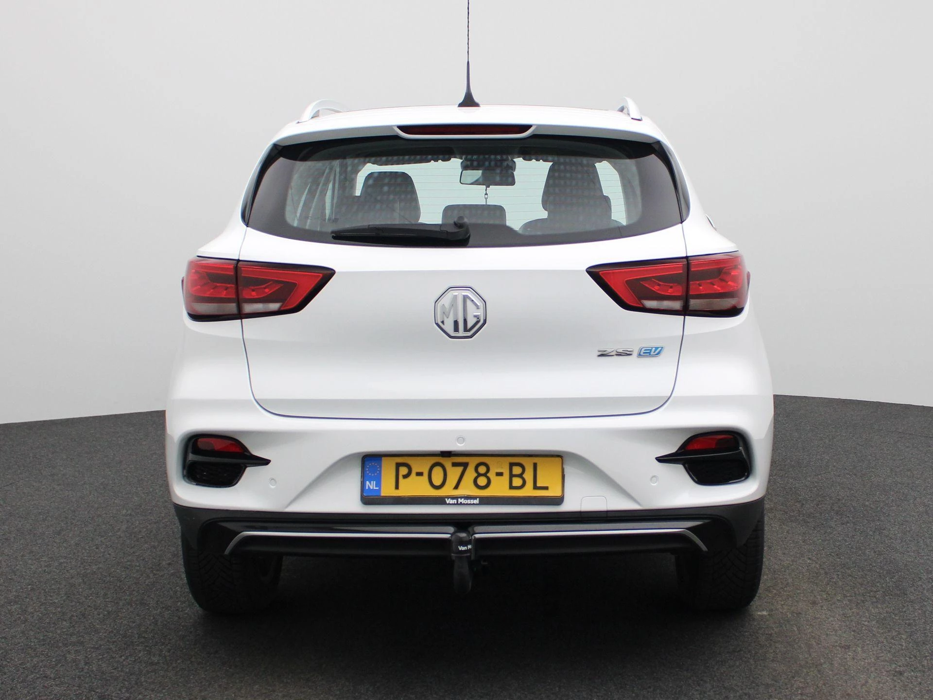 MG-ZS EV-image-5