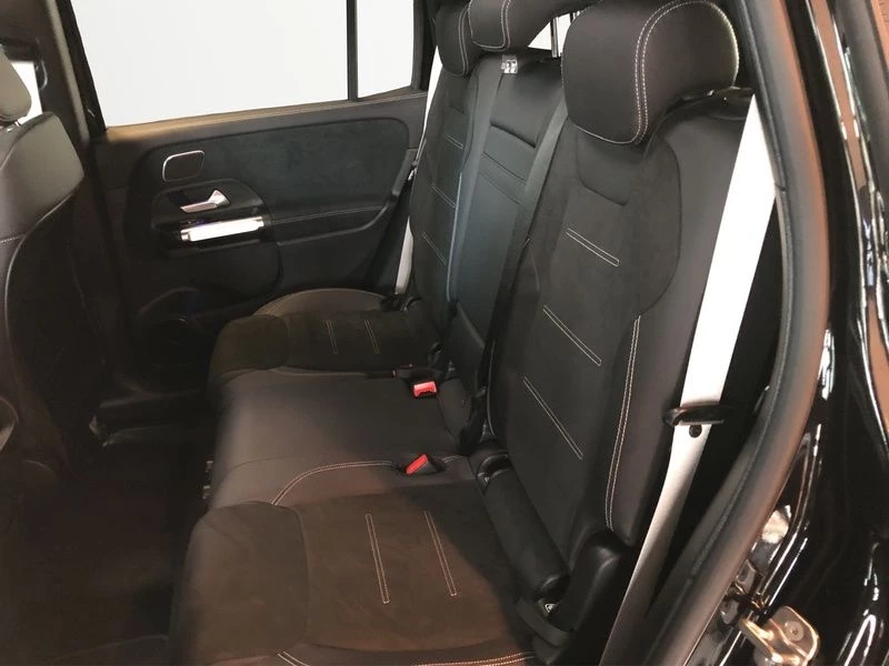 Mercedes-Benz GLB 220 d 4m AMG NIGHT AHK PANO 7-SITZE 360° AMG LineX247 GLB 220 d 4m AMG NIGHT AHK PANO 7-SITZE 360° AMG Line