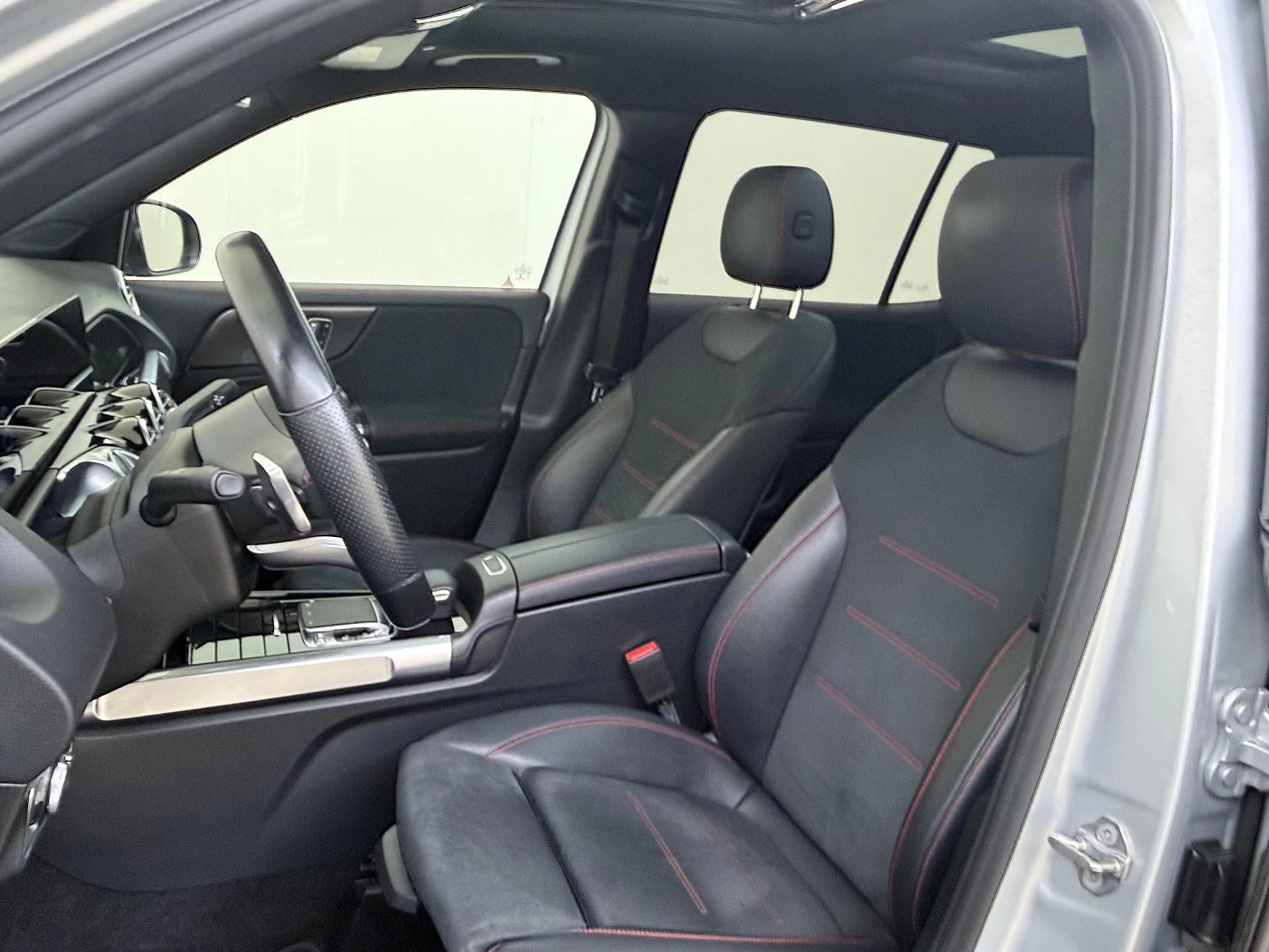 Mercedes-Benz GLB 180 Business Solution AMG