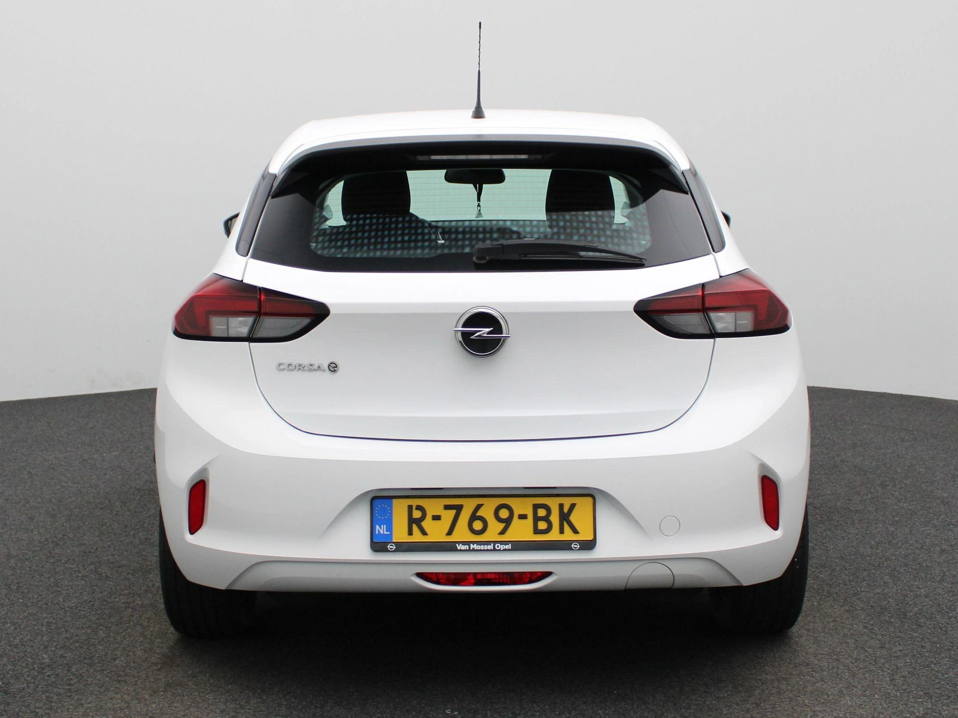 Opel-Corsa-e-image-4