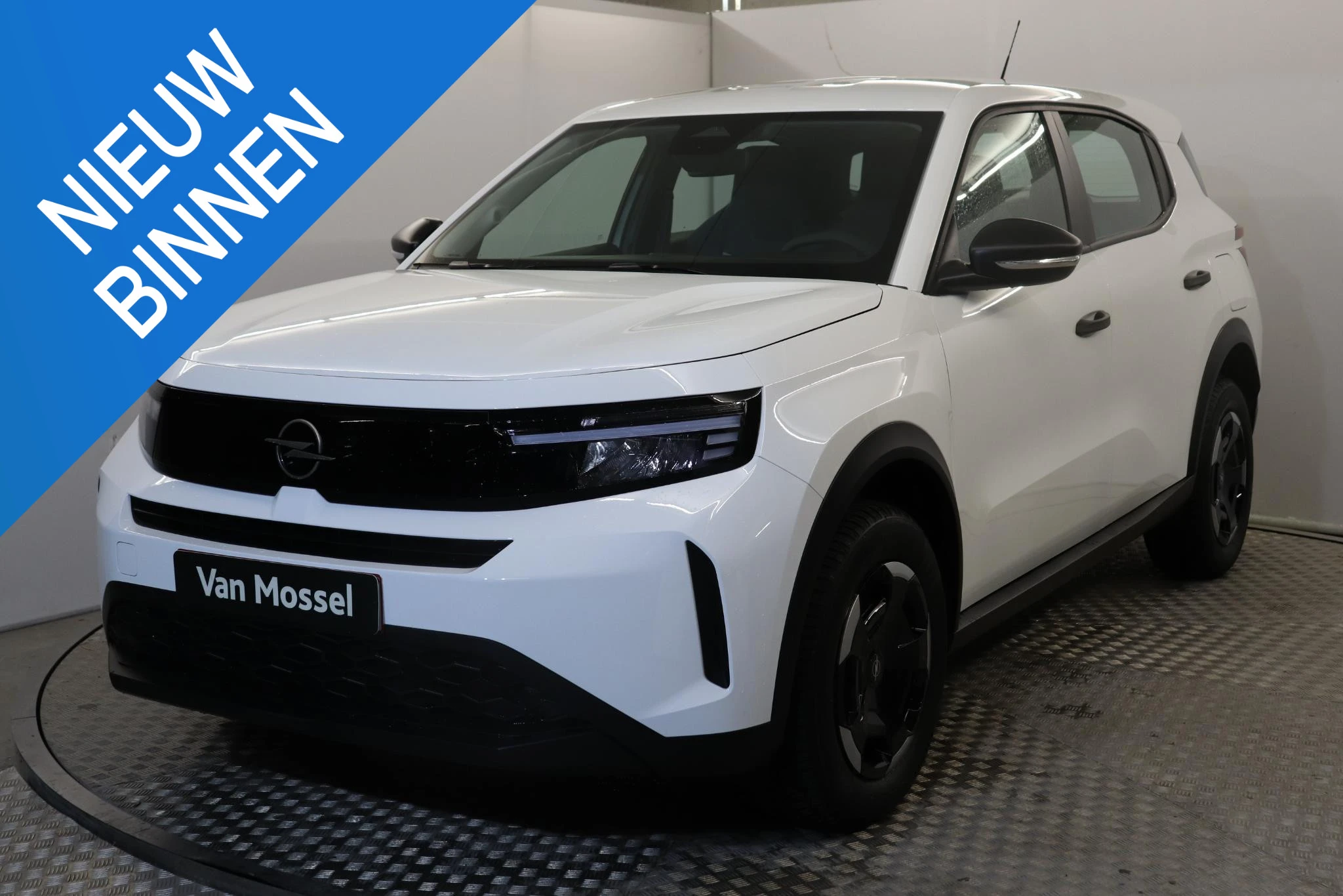 Opel-Frontera-image-0