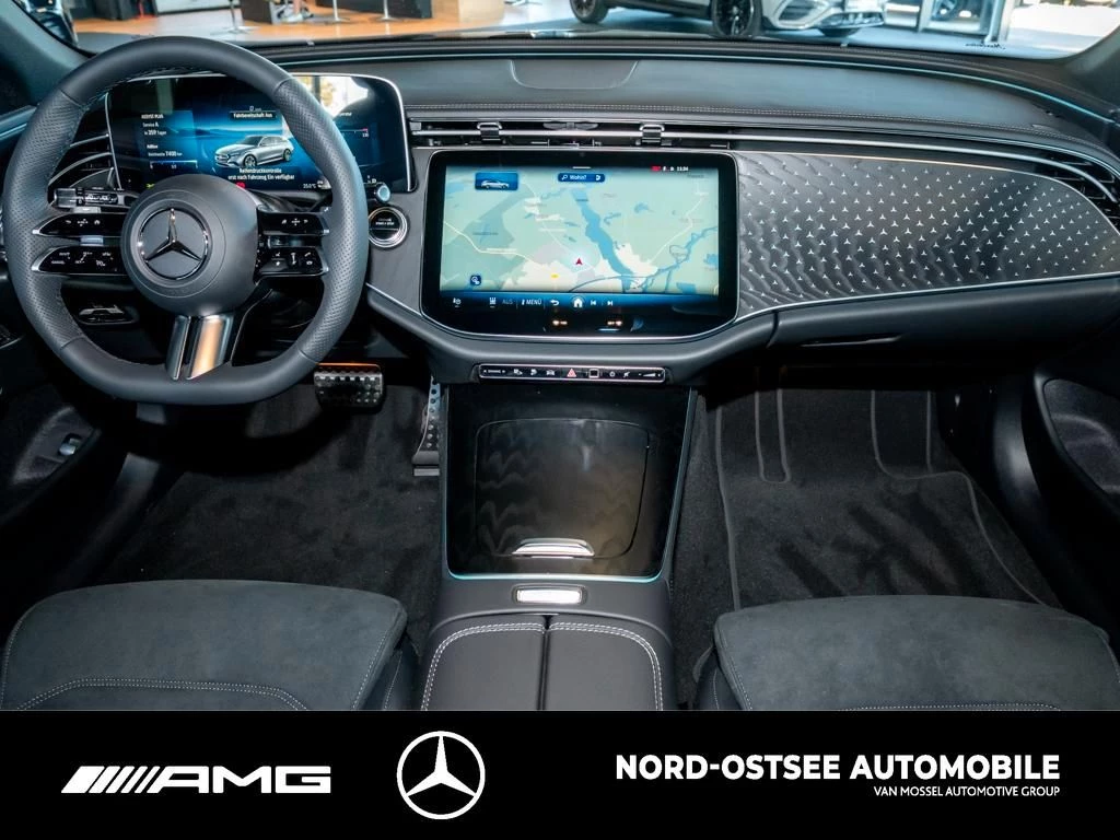 Mercedes-Benz E-Klasse 300 de T AMG NIGHT PANO AHK 20-ZOLL DISTRONIC AMG Line