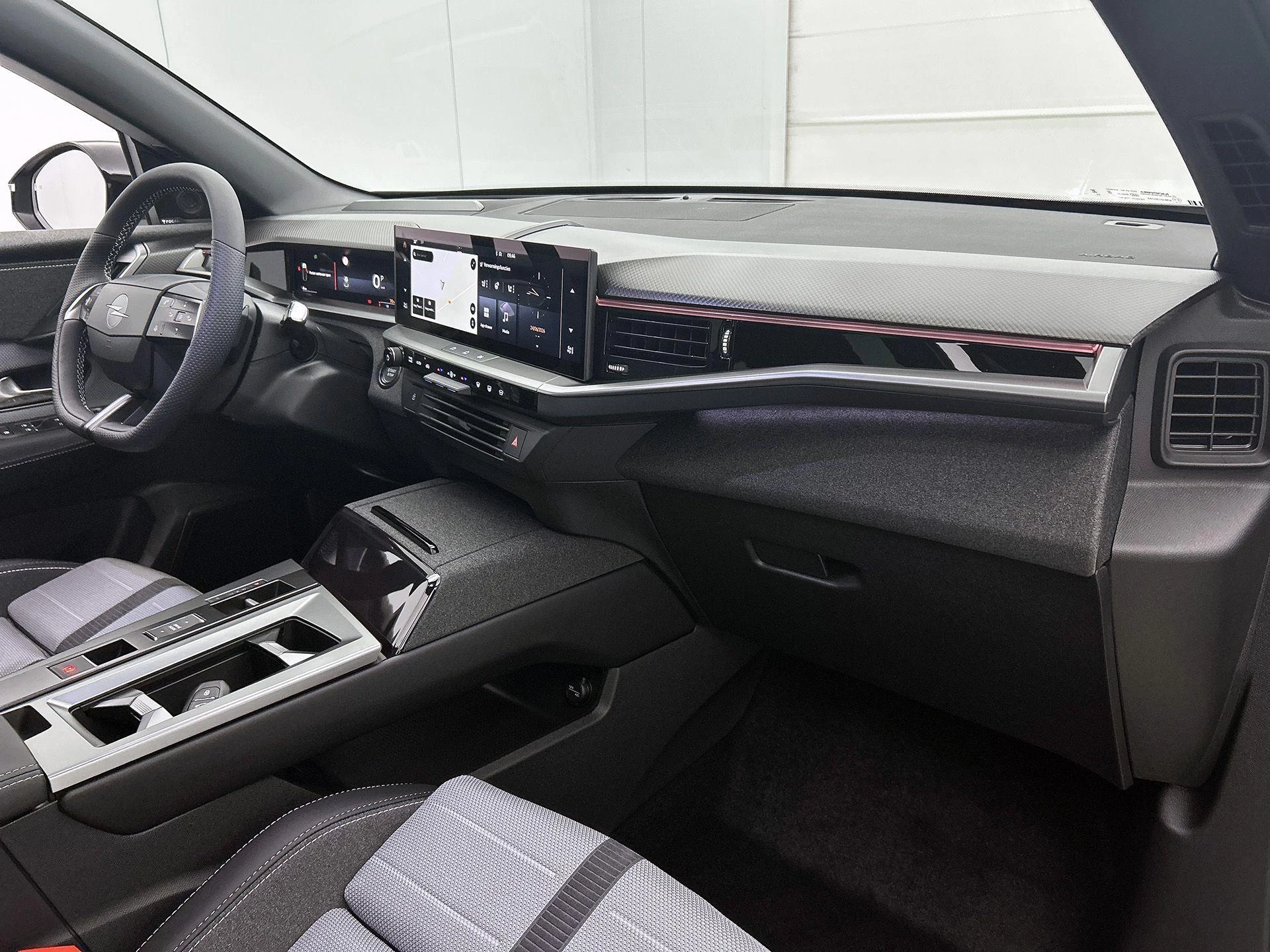 Opel Grandland 1.2 Turbo Hybrid Business Edition