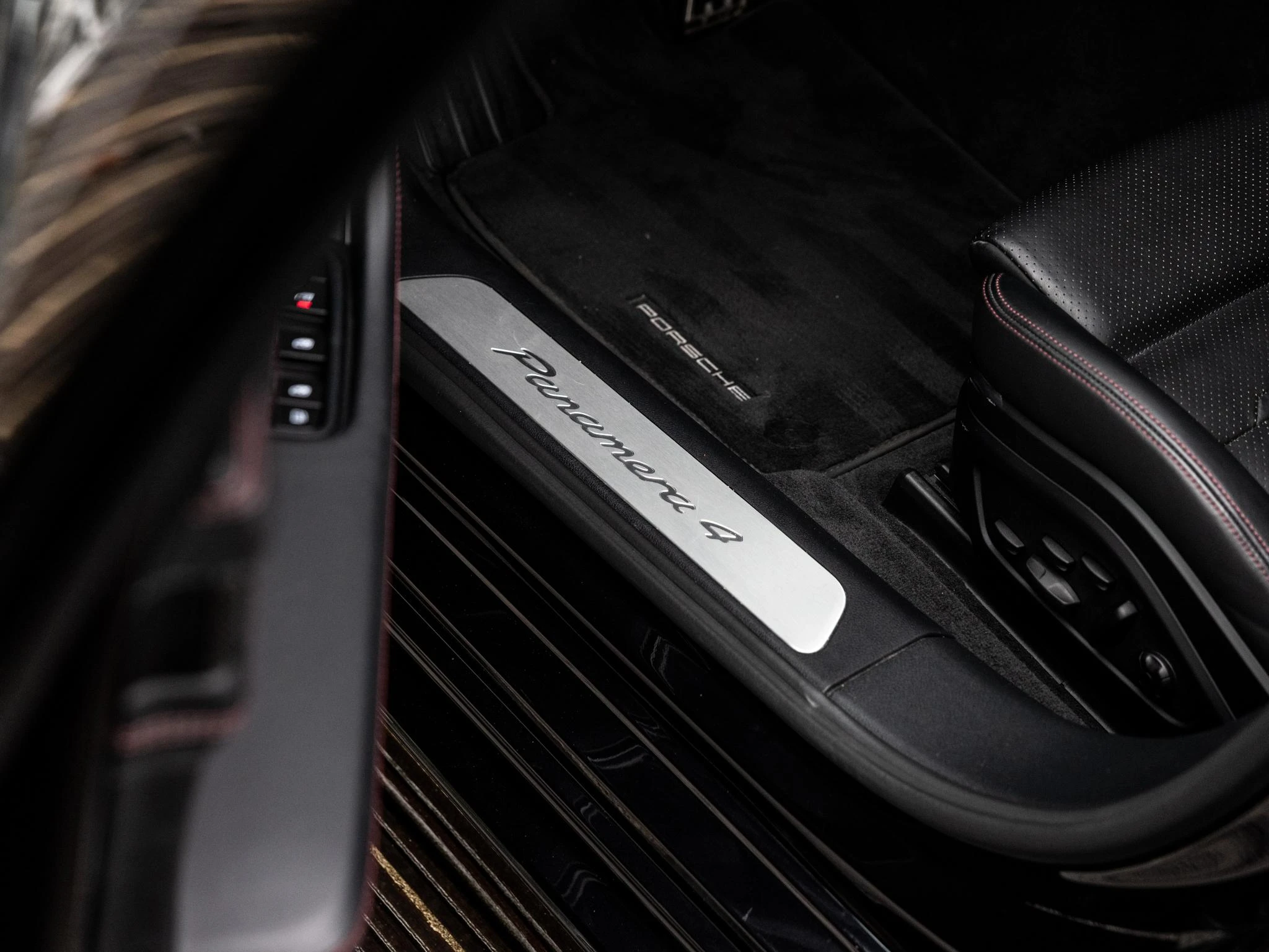 Porsche-Panamera-image-32