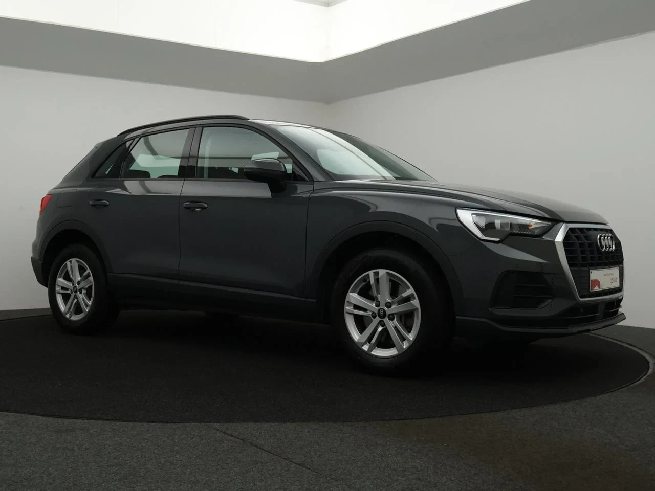 Audi-Q3-image-5