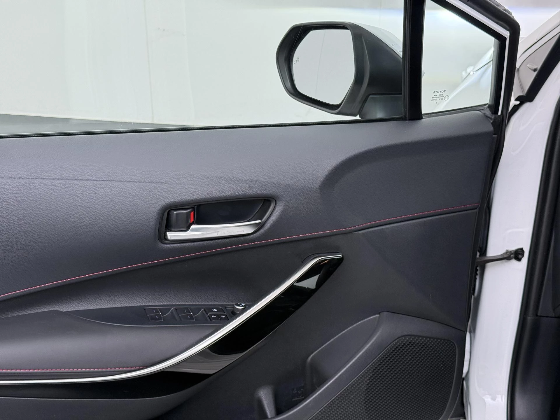 Toyota-Corolla Touring Sports-image-12