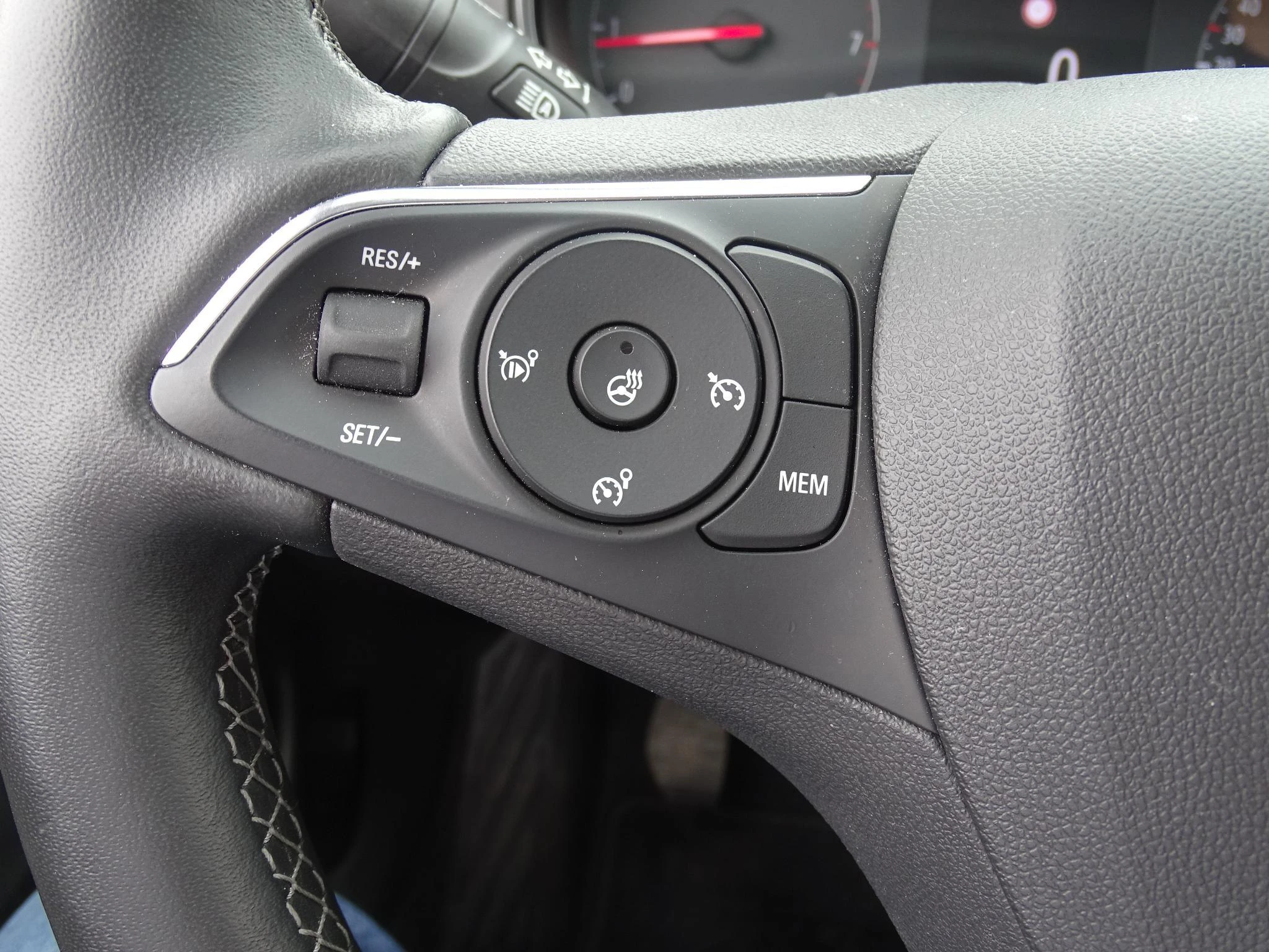 Opel Crossland 1.2 T Elegance+gps+camera+park pilot