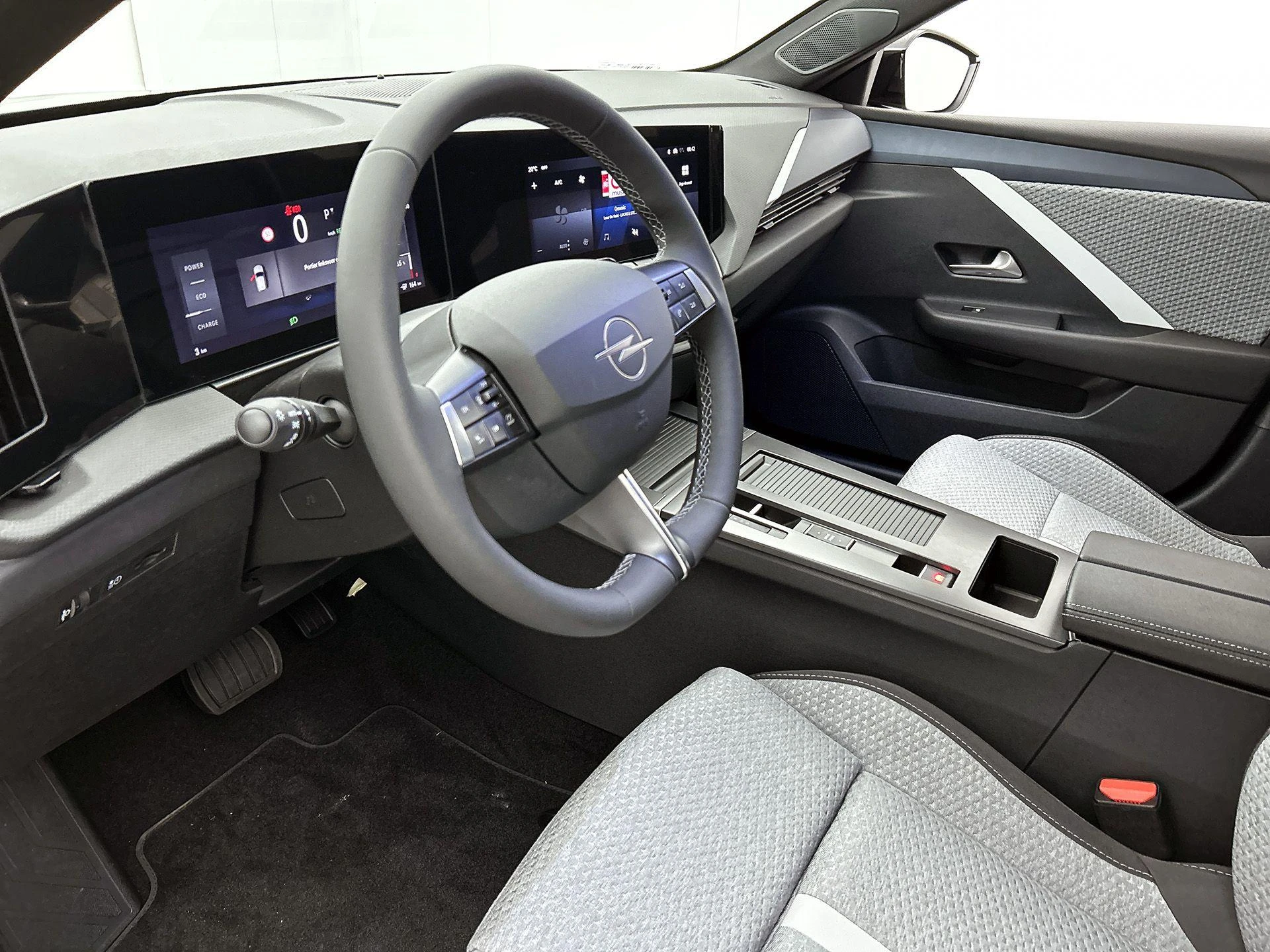 Opel-Astra-image-21