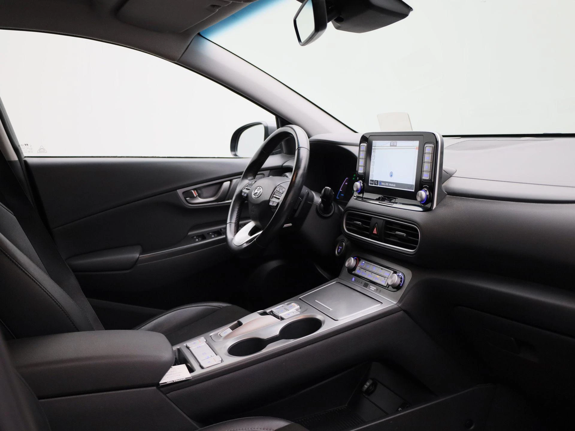 Hyundai-Kona-image-33