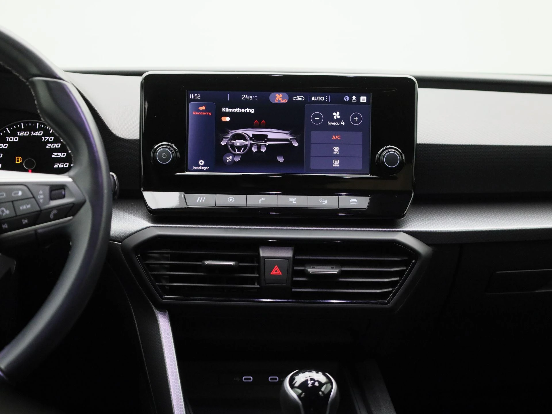 SEAT-Leon-image-8