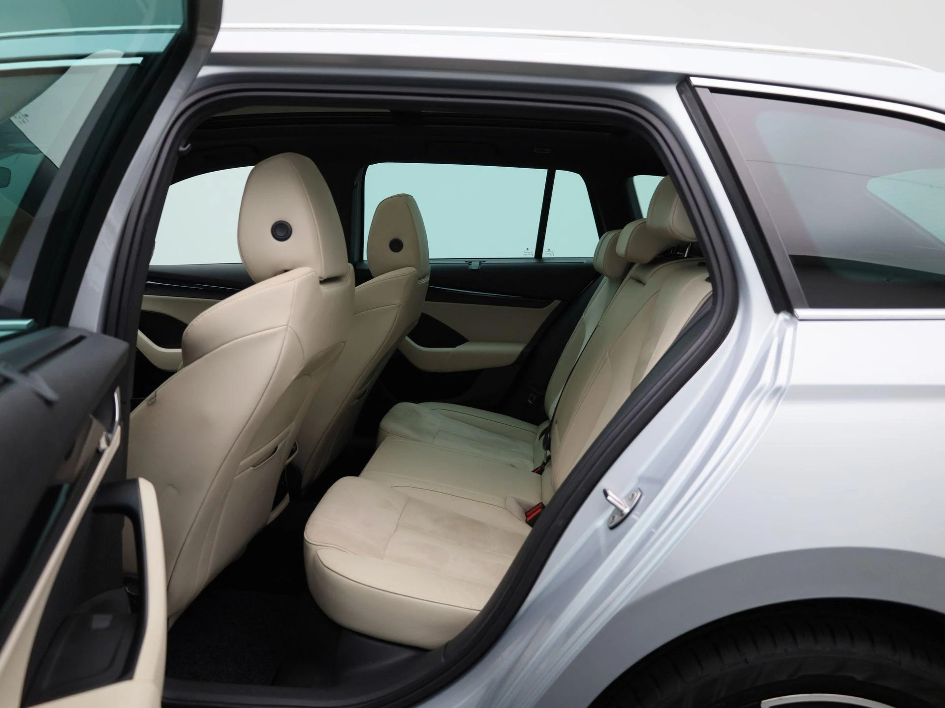 Škoda-Octavia-image-9