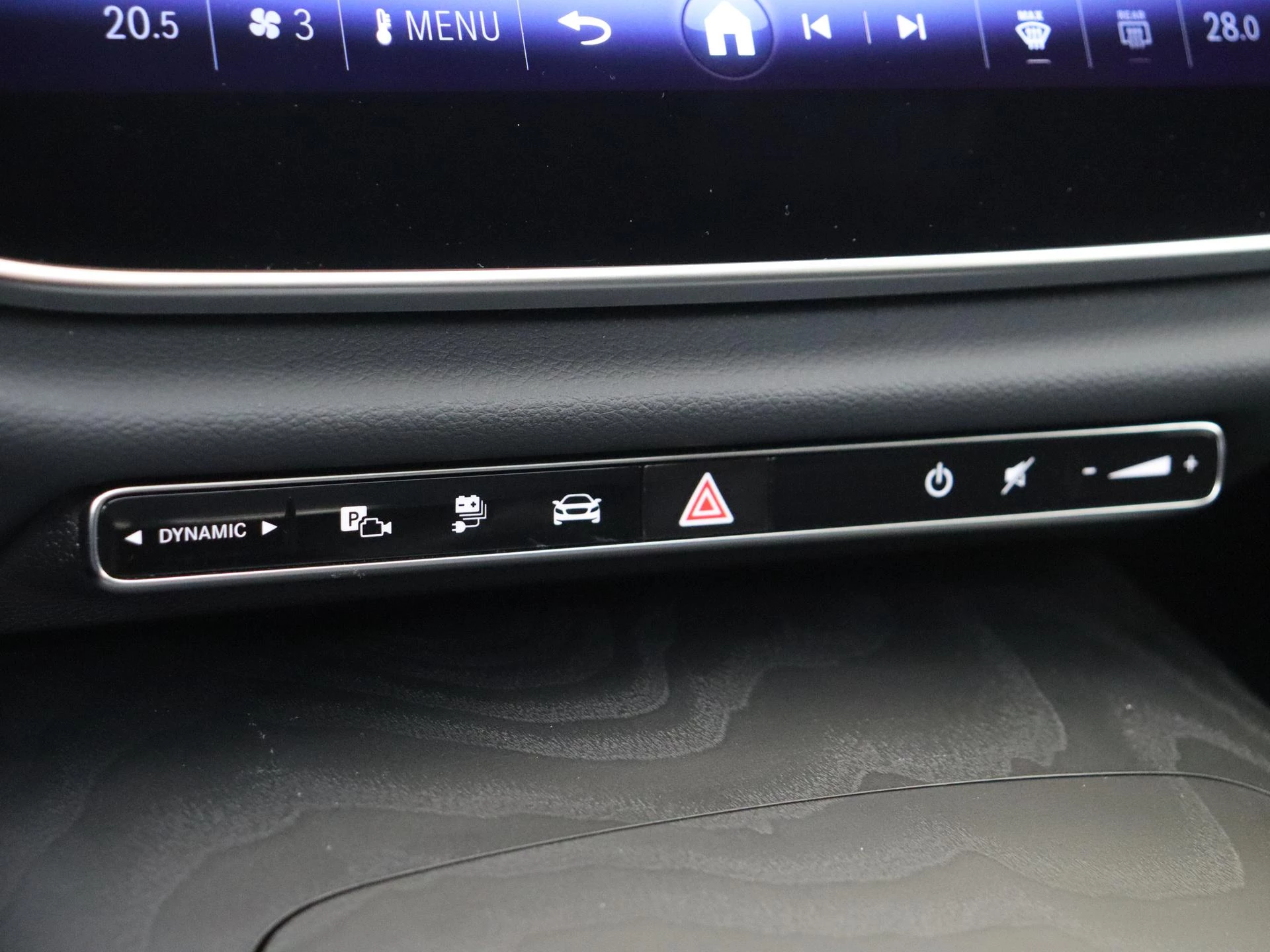 Mercedes-Benz-E-Klasse-image-23