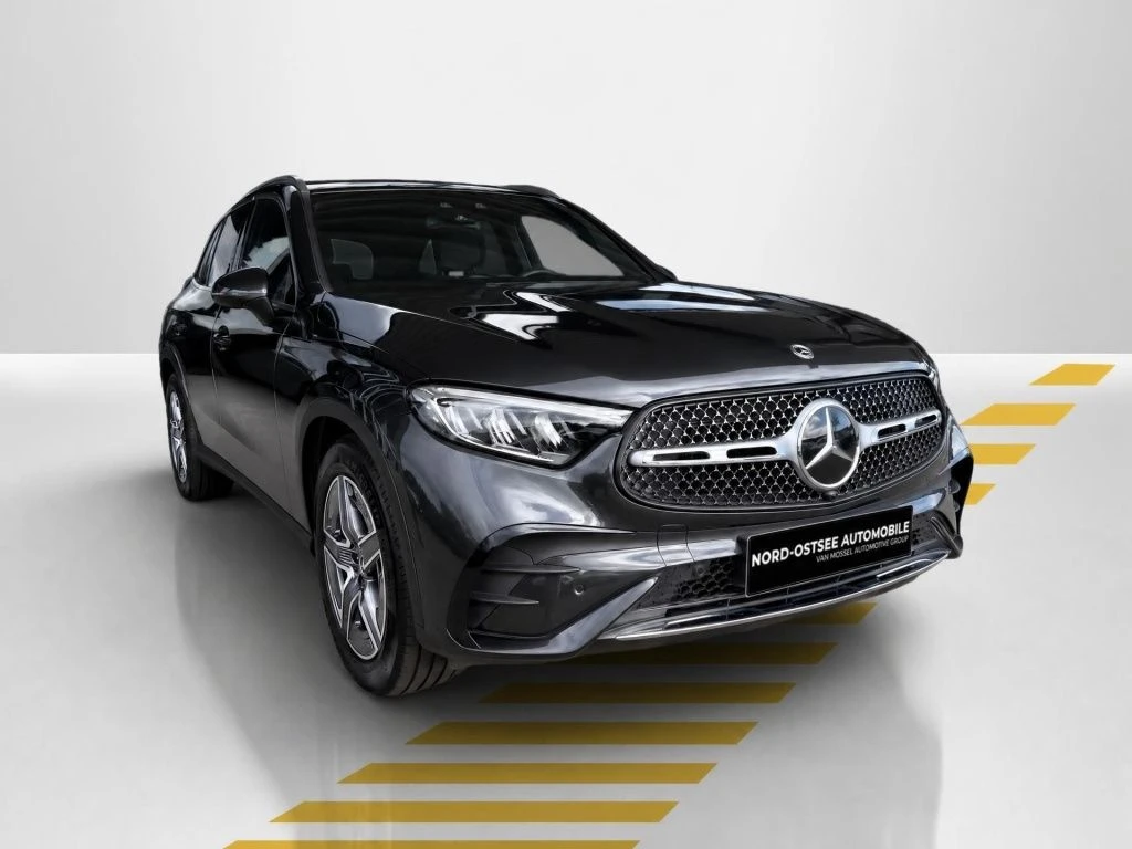 Mercedes-Benz-GLC 300 d-image-17