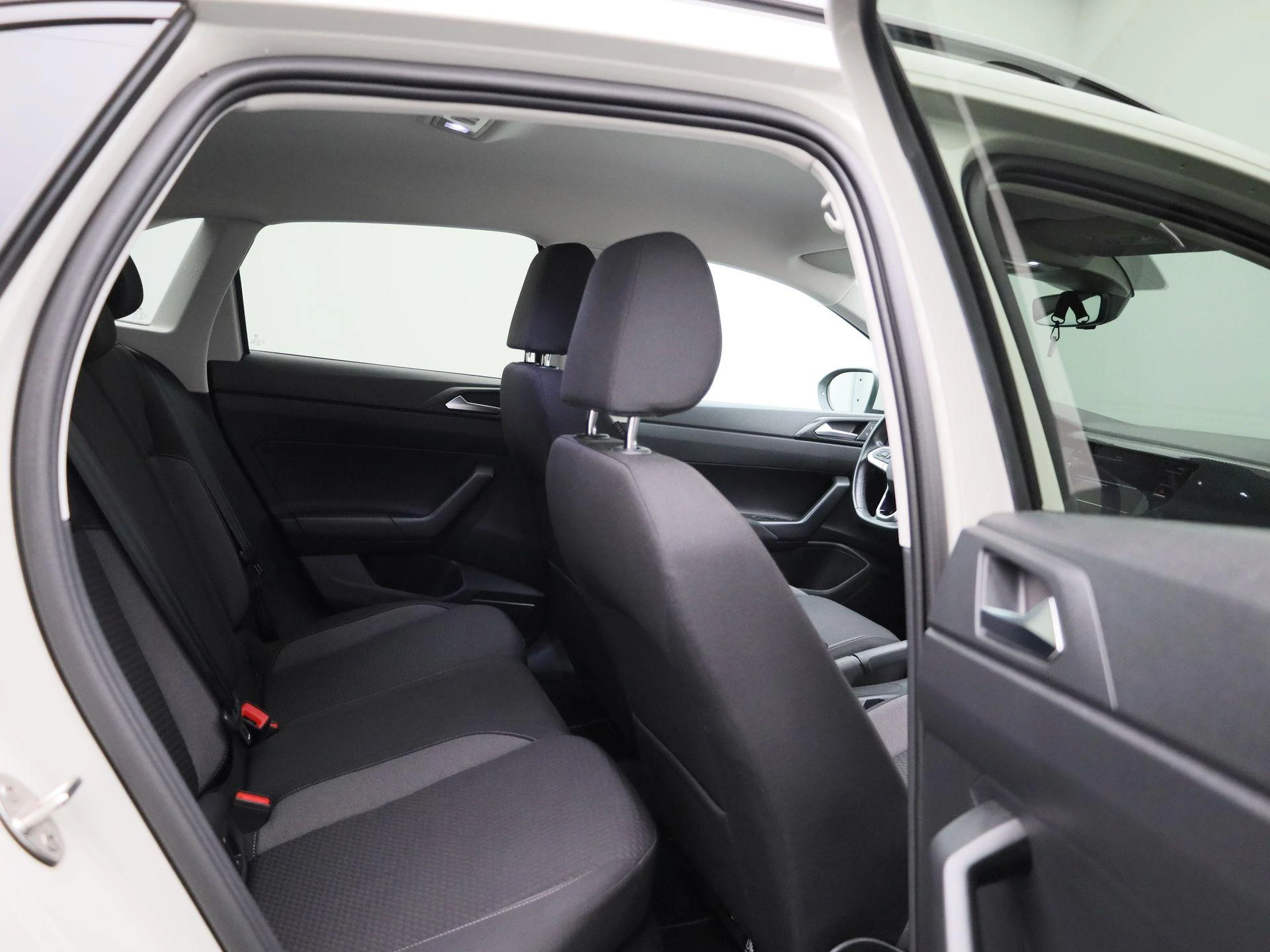 Volkswagen-Taigo-image-31