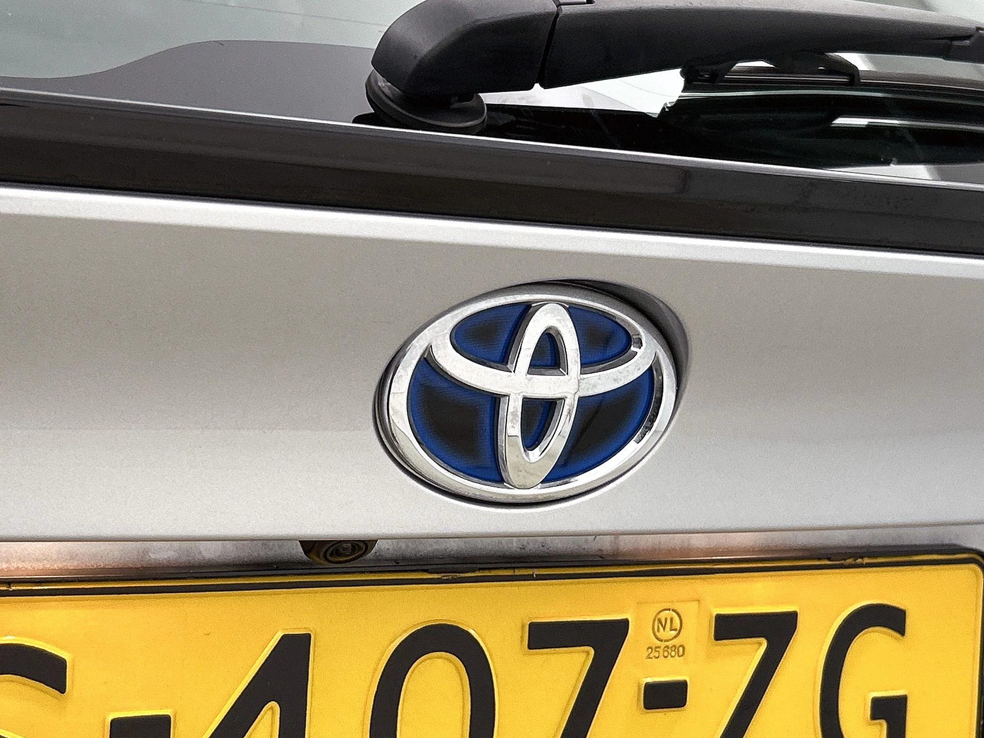 Toyota-C-HR-image-10