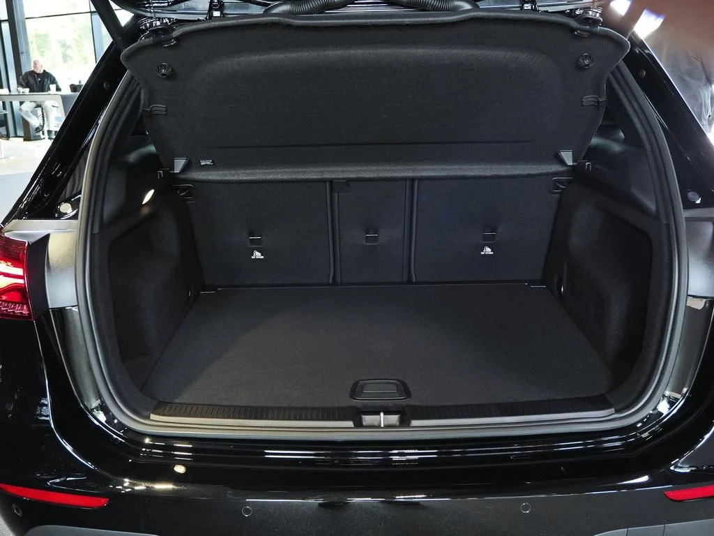 Mercedes-Benz-B-Klasse 200-image-16