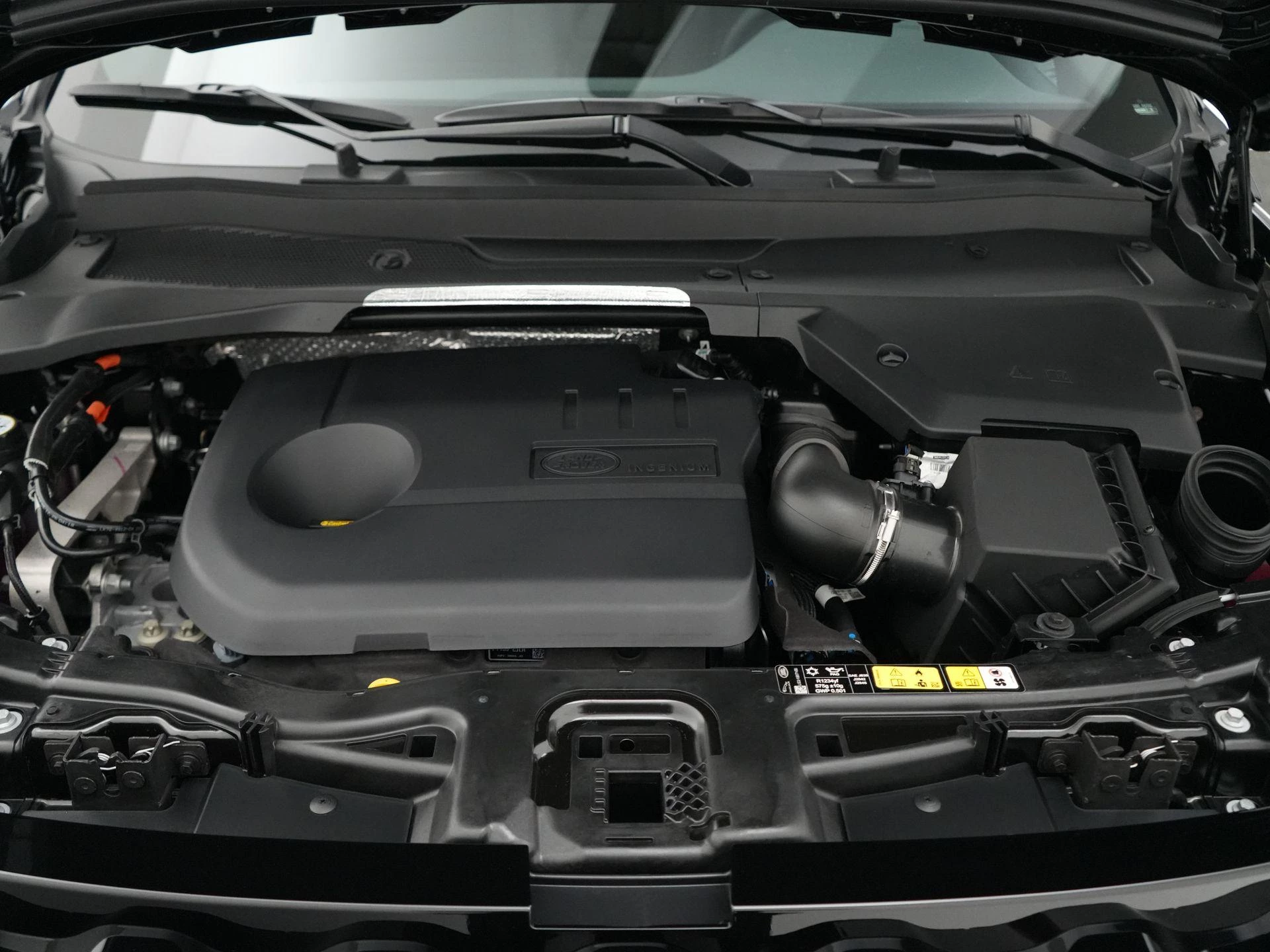 Land Rover-Discovery Sport-image-47