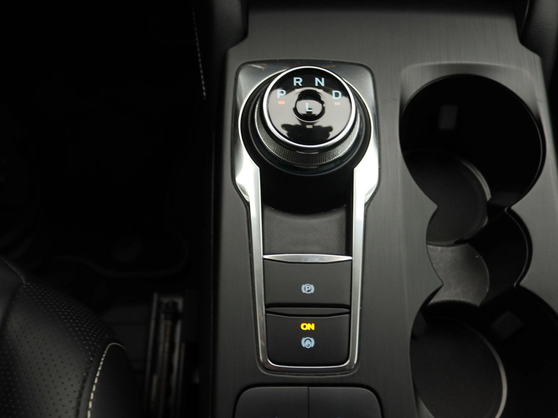 Ford-Kuga-image-11