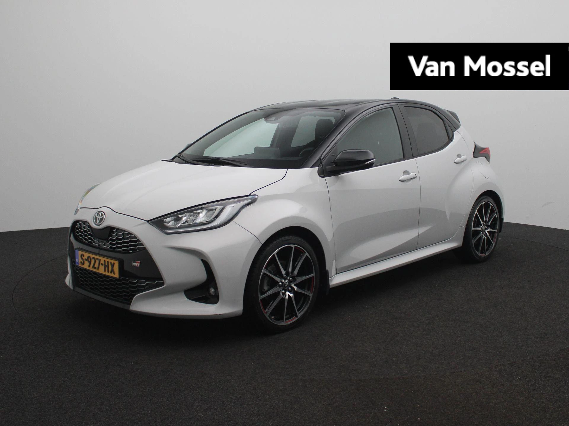 Toyota-Yaris-image-0